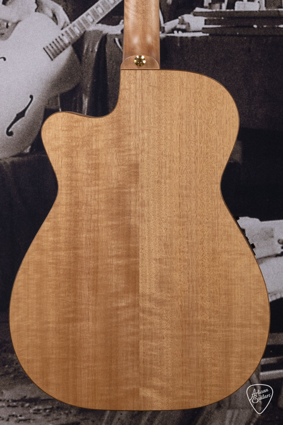 Maton Guitars EBG-808 Mic Fix Cutaway - 16175