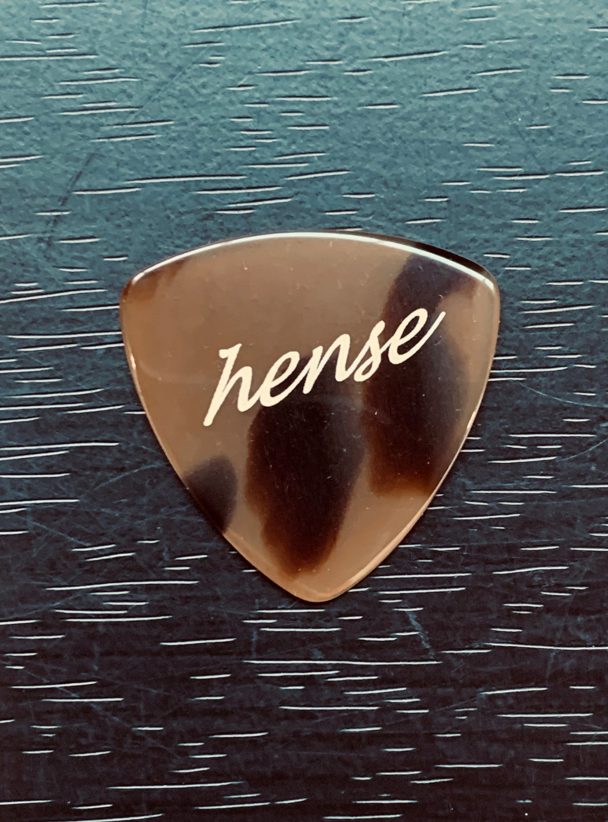 Hense Happy Turtle Triangle Pick