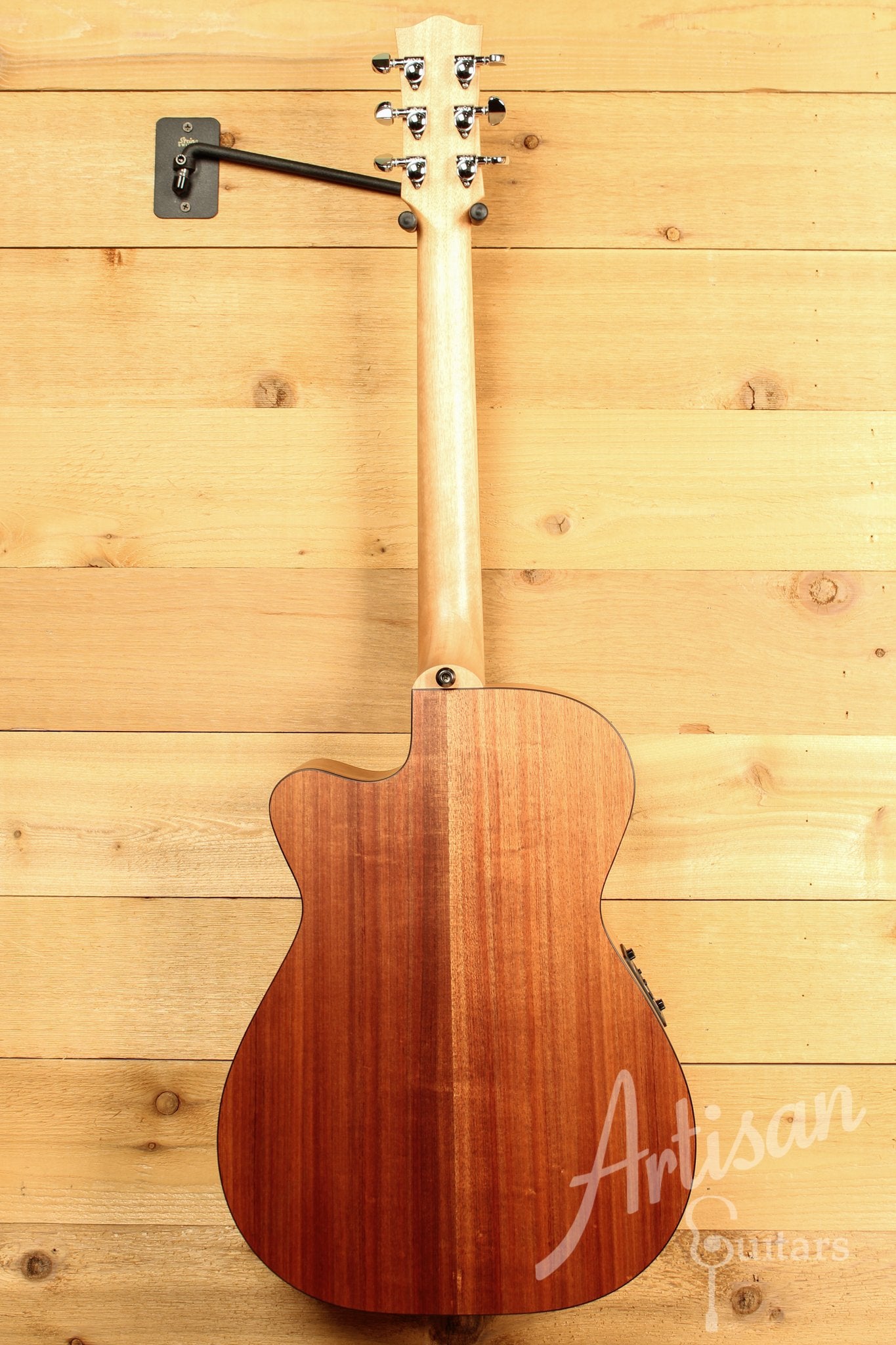 Maton SRS808C Guitar Western Red Cedar and Solid Blackwood Cutaway ID-11642 - Artisan Guitars