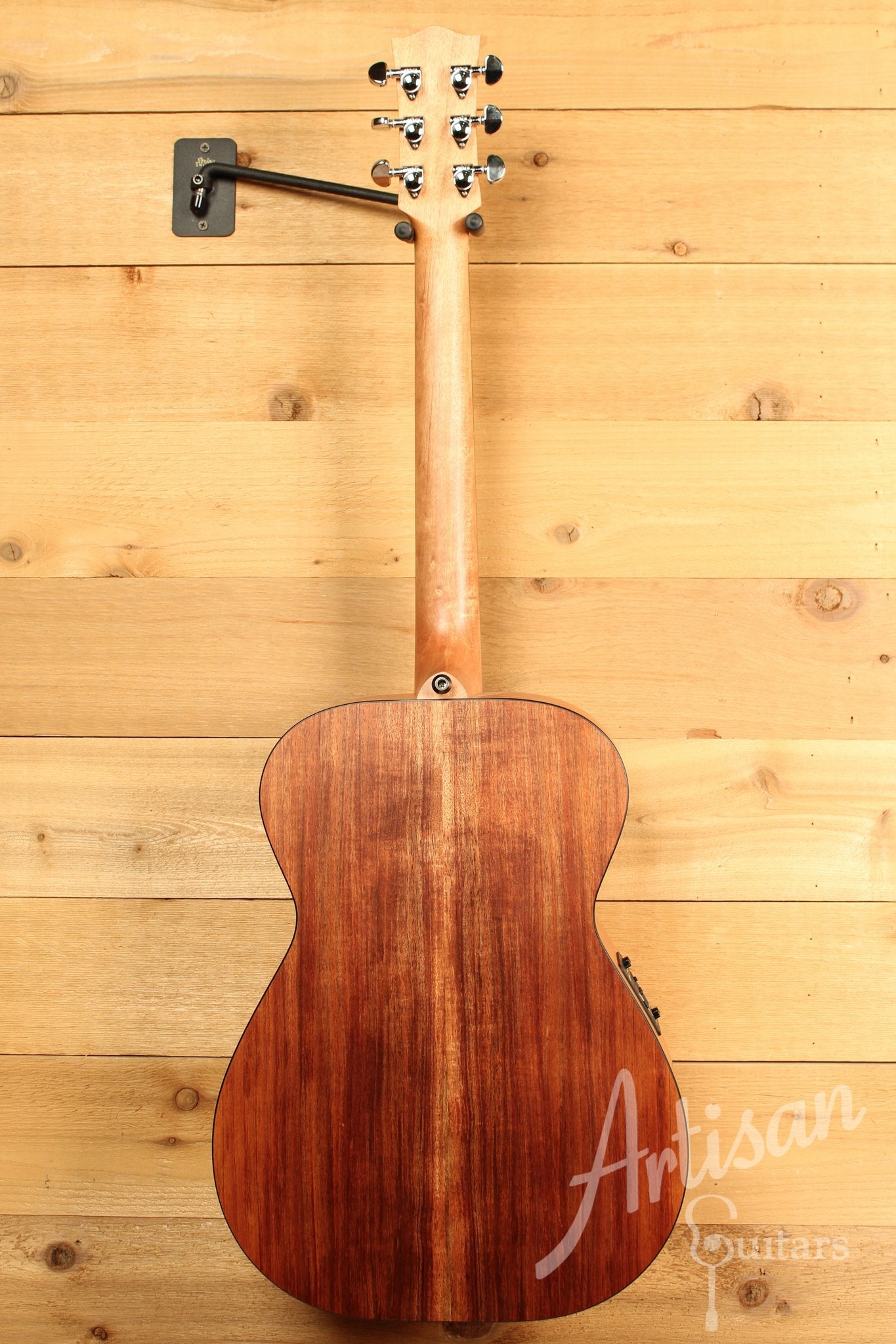 Maton SRS808 Guitar Western Red Cedar and Solid Blackwood ID-11643 - Artisan Guitars