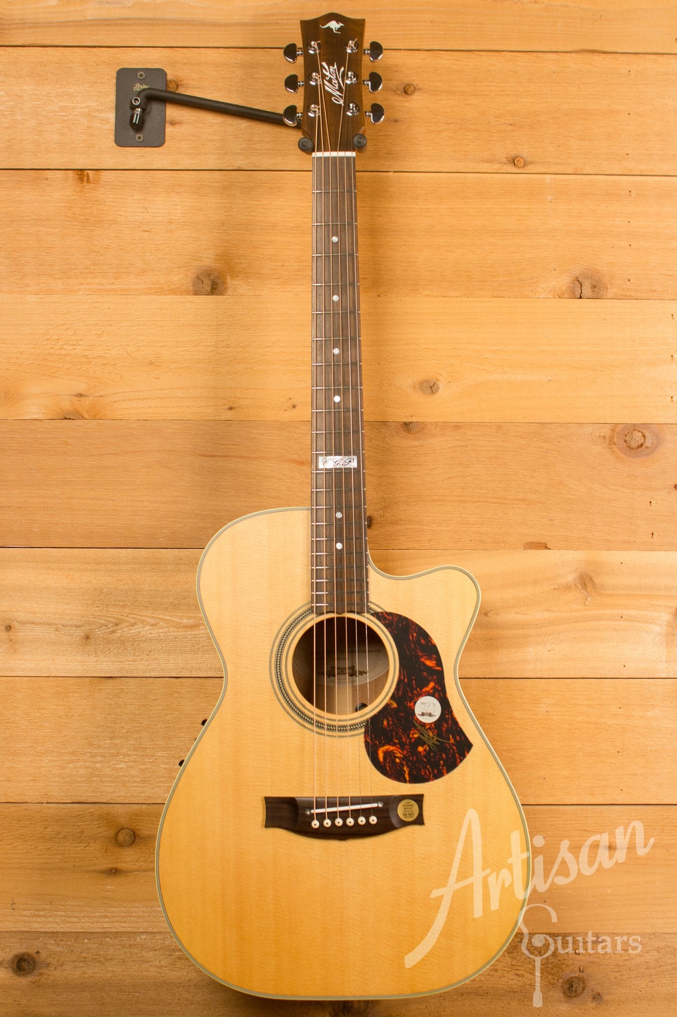 Maton EBG 808C TE Tommy Emmanuel Signature Guitar Cutaway ID-11568 - Artisan Guitars