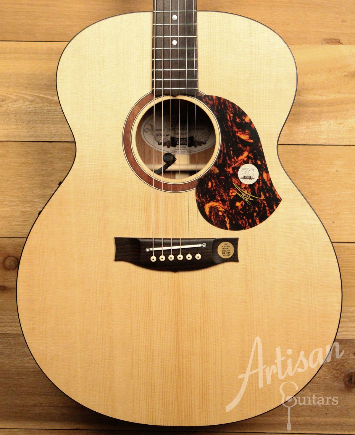 Maton SRS70 Jumbo Guitar Solid Road Series Acoustic Electric AP5 Pro ID-11549 - Artisan Guitars