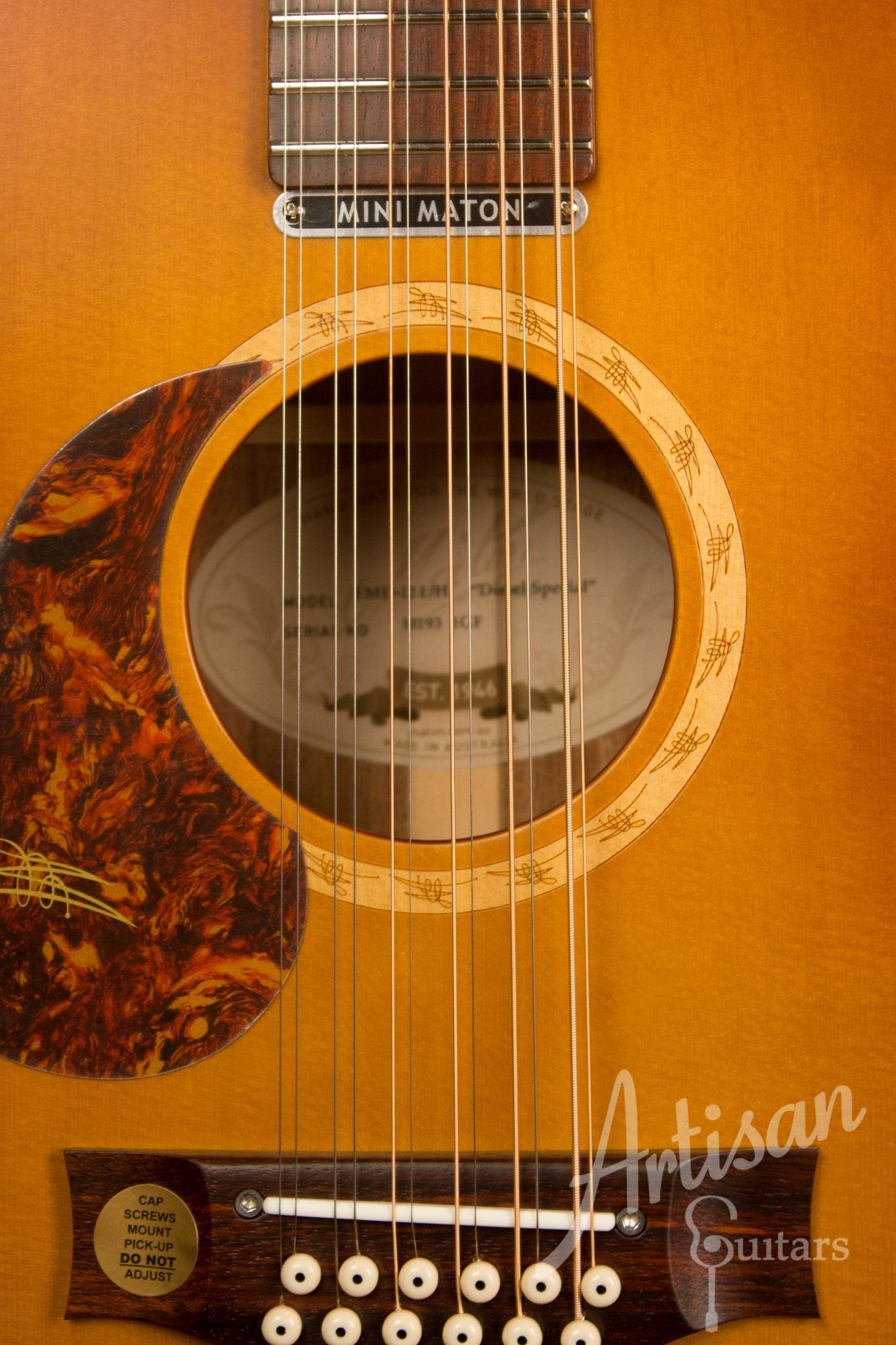 Maton EMD12 Mini Maton Sitka with Blackwood and Vintage Amber Sunburst Lefty ID-11604 - Artisan Guitars