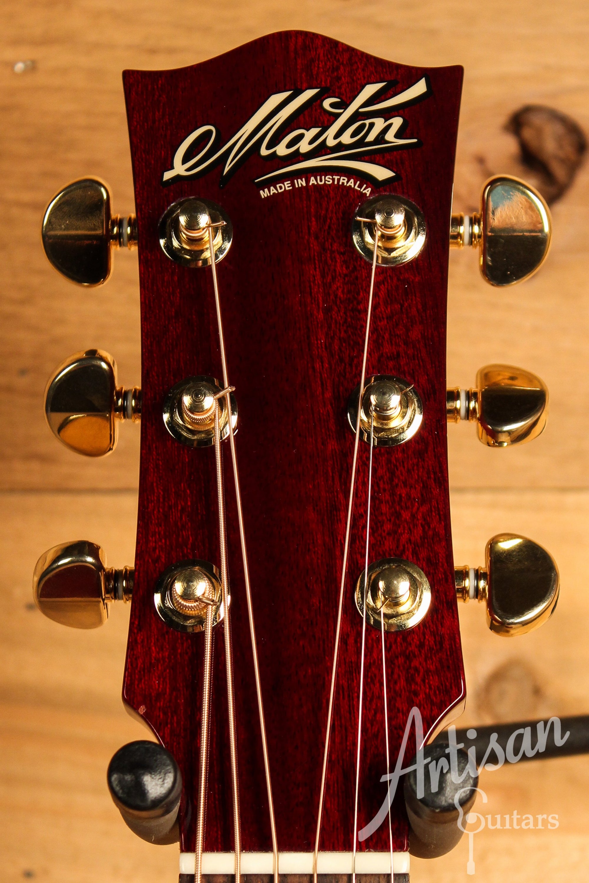 Maton EBG808CL Performer Series Bunya & Queensland Maple w/ Cutaway & Sunburst Finish Pre-Owned 2016 ID-12533 - Artisan Guitars