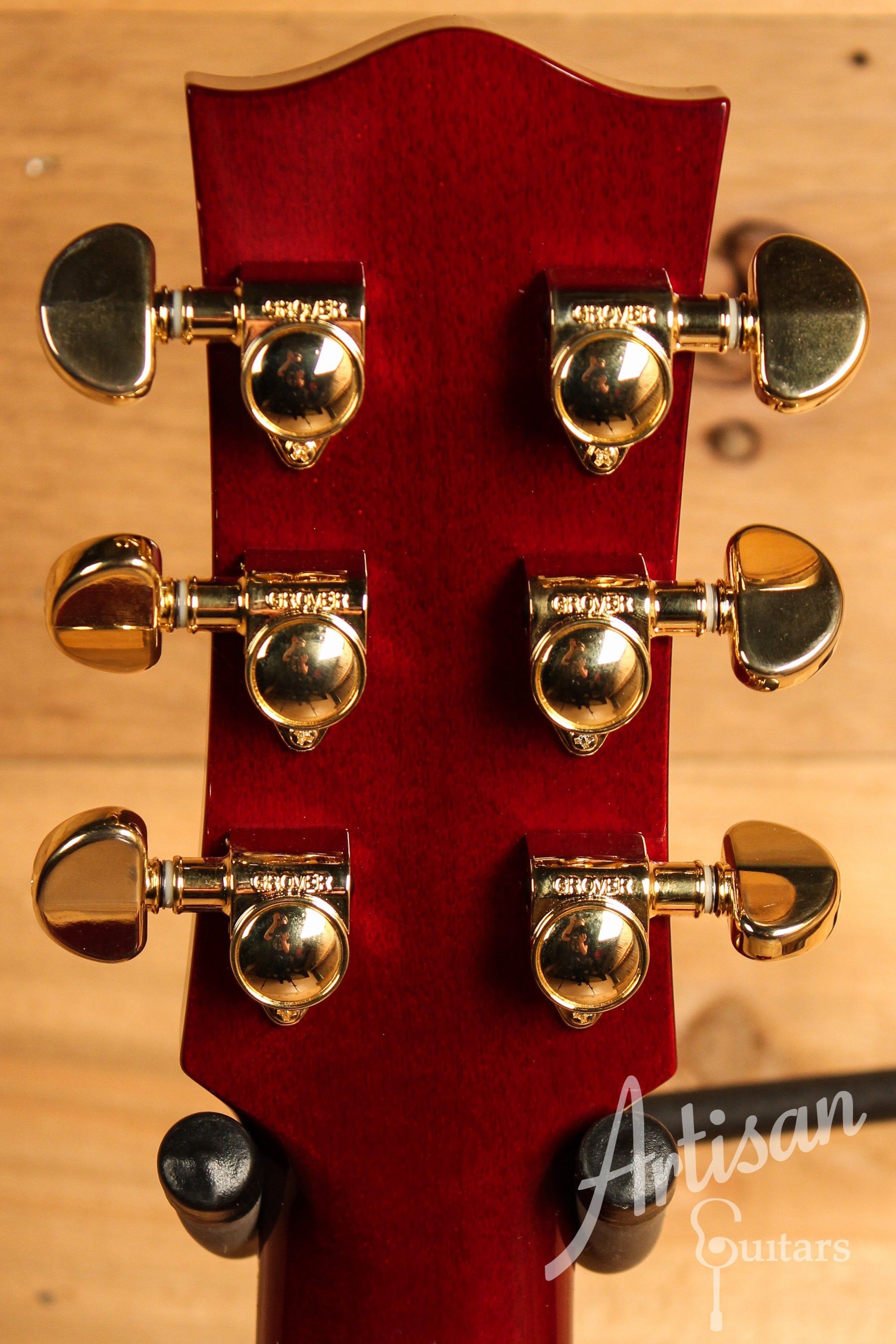 Maton EBG808CL Performer Series Bunya & Queensland Maple w/ Cutaway & Sunburst Finish Pre-Owned 2016 ID-12533 - Artisan Guitars