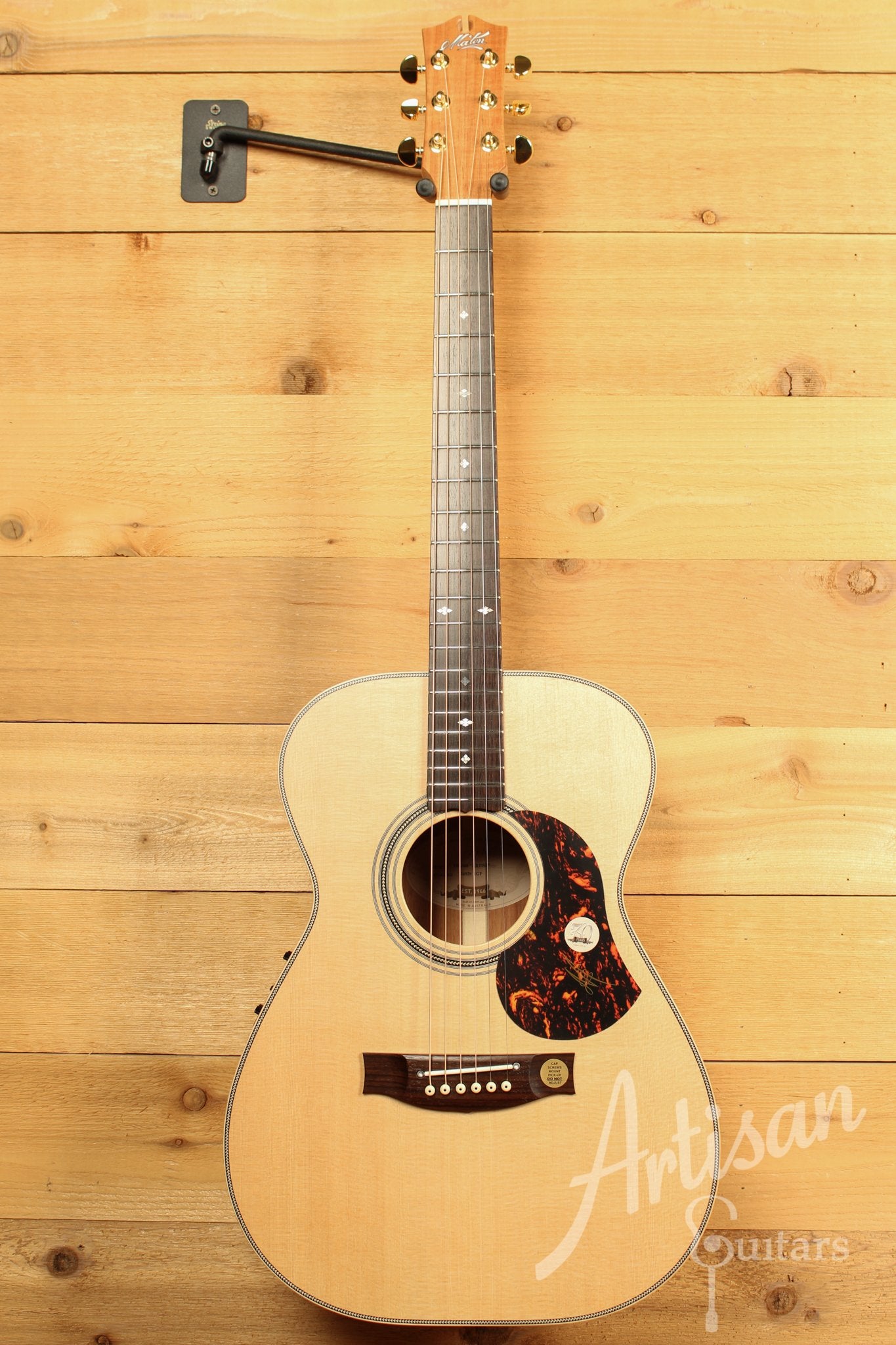 Maton EBG808 Artist Series Sitka Spruce and Blackwood ID-11552 - Artisan Guitars