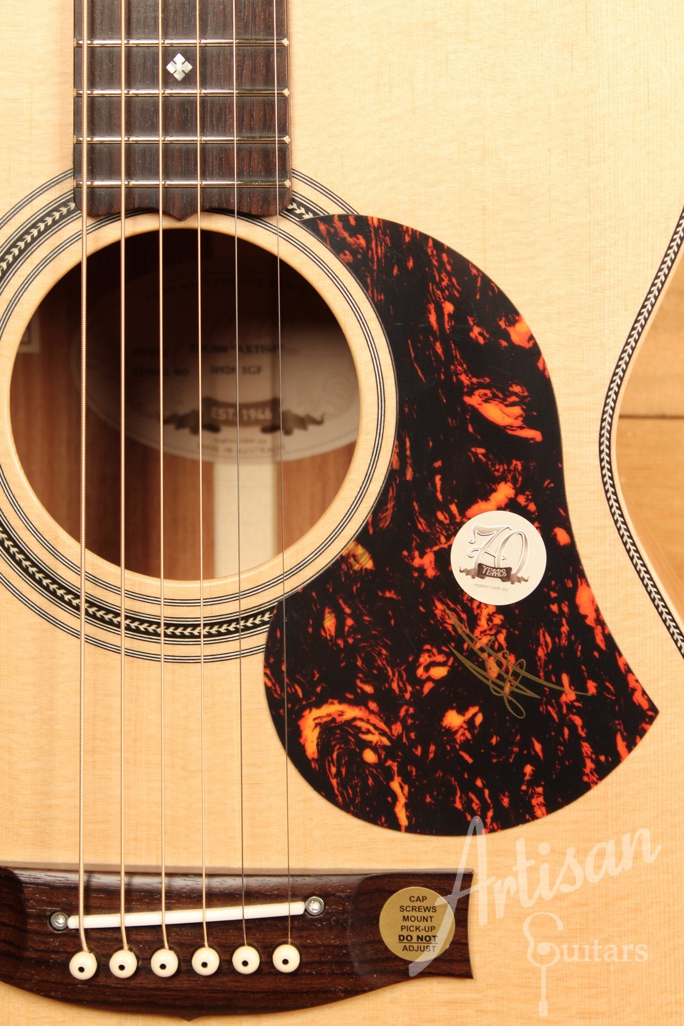 Maton EBG808 Artist Series Sitka Spruce and Blackwood ID-11552 - Artisan Guitars