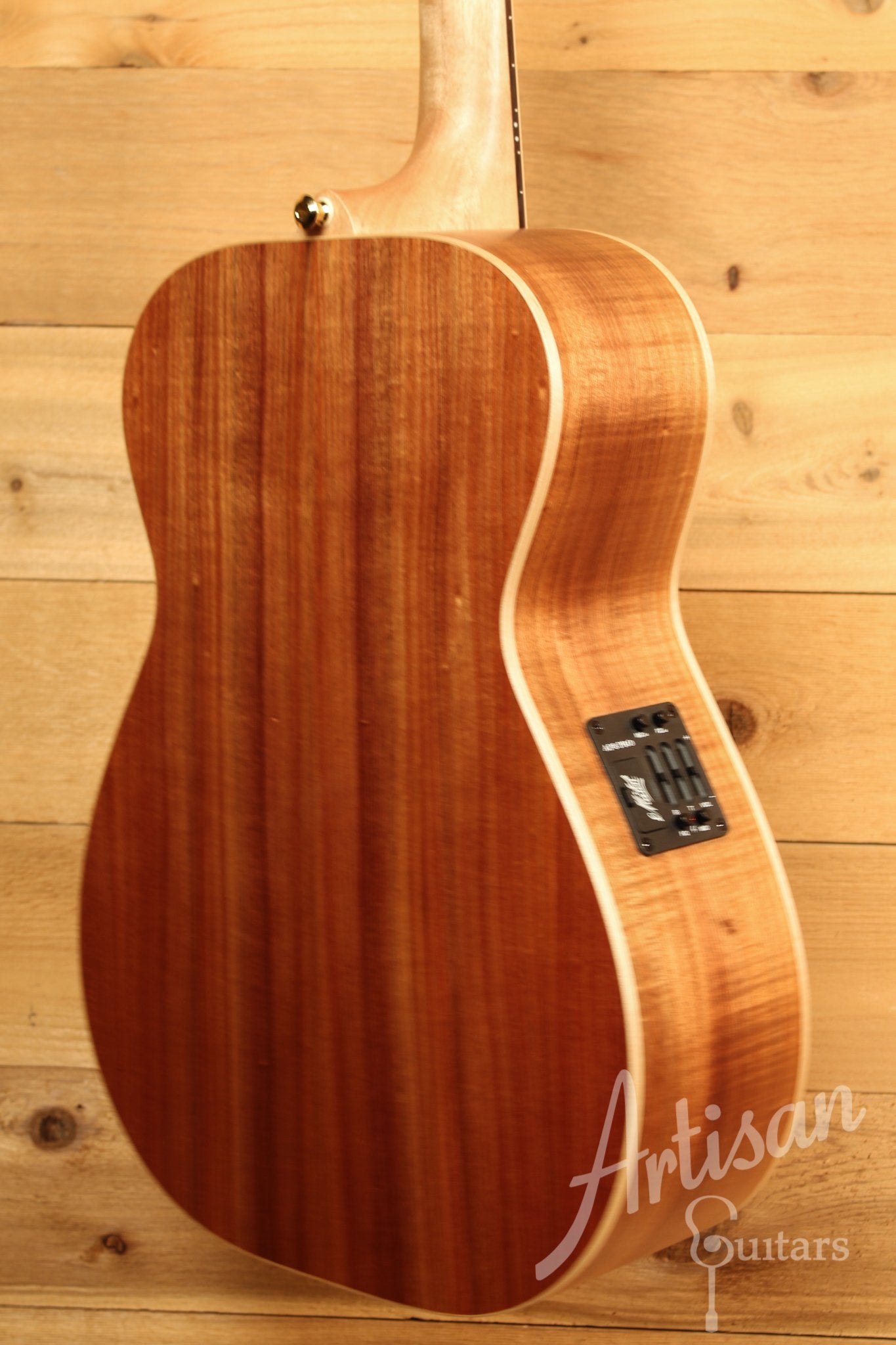 Maton EBG808 Artist Series Sitka Spruce and Blackwood ID-11552 - Artisan Guitars