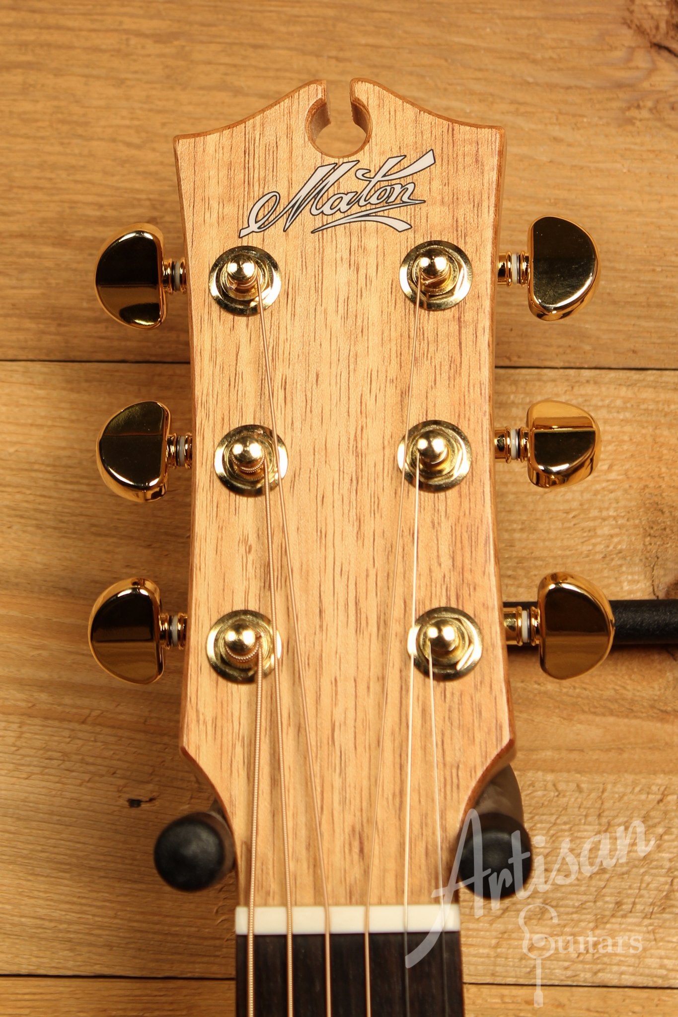 Maton EBG808 Artist Series Sitka Spruce and Blackwood ID-11552 - Artisan Guitars