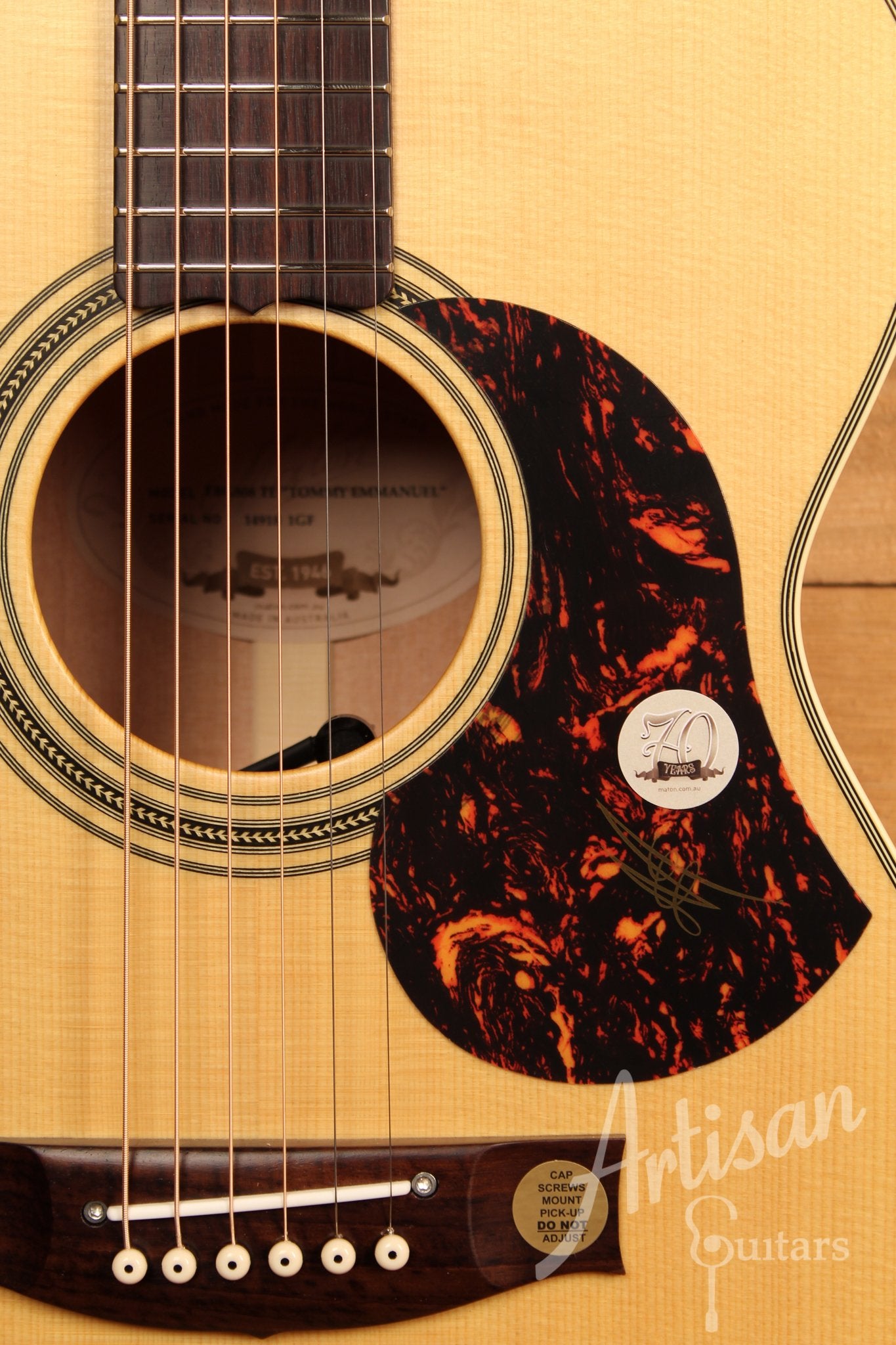 Maton EBG 808 TE Tommy Emmanuel Signature Guitar ID-11553 - Artisan Guitars
