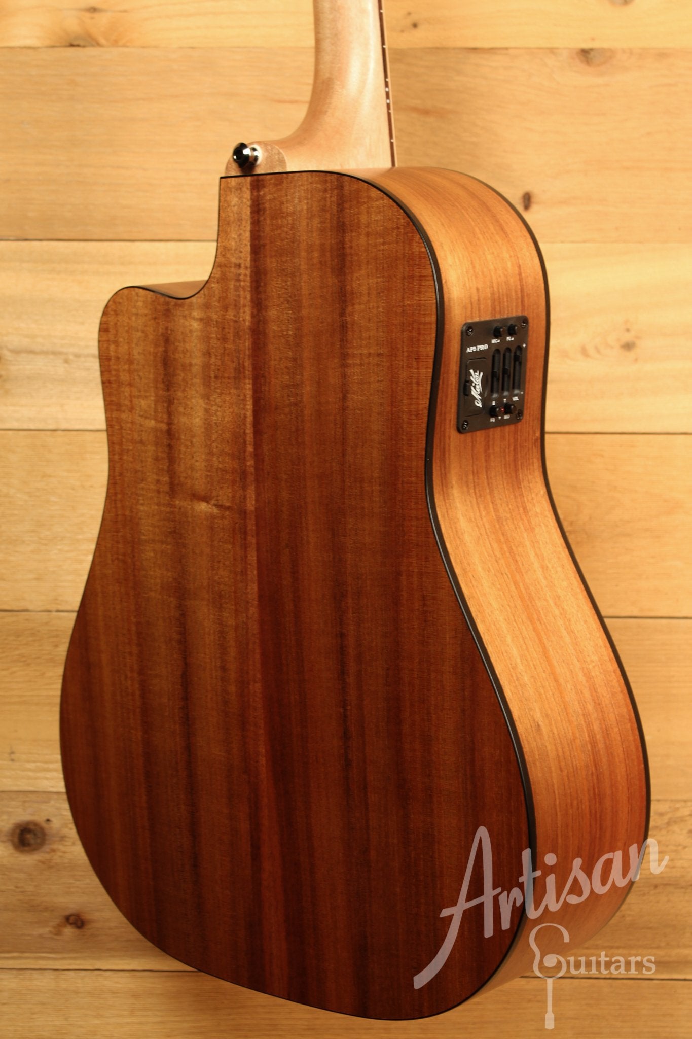 Maton SRS70C Solid Road Series Acoustic Electric AP5 Pro ID-11555 - Artisan Guitars