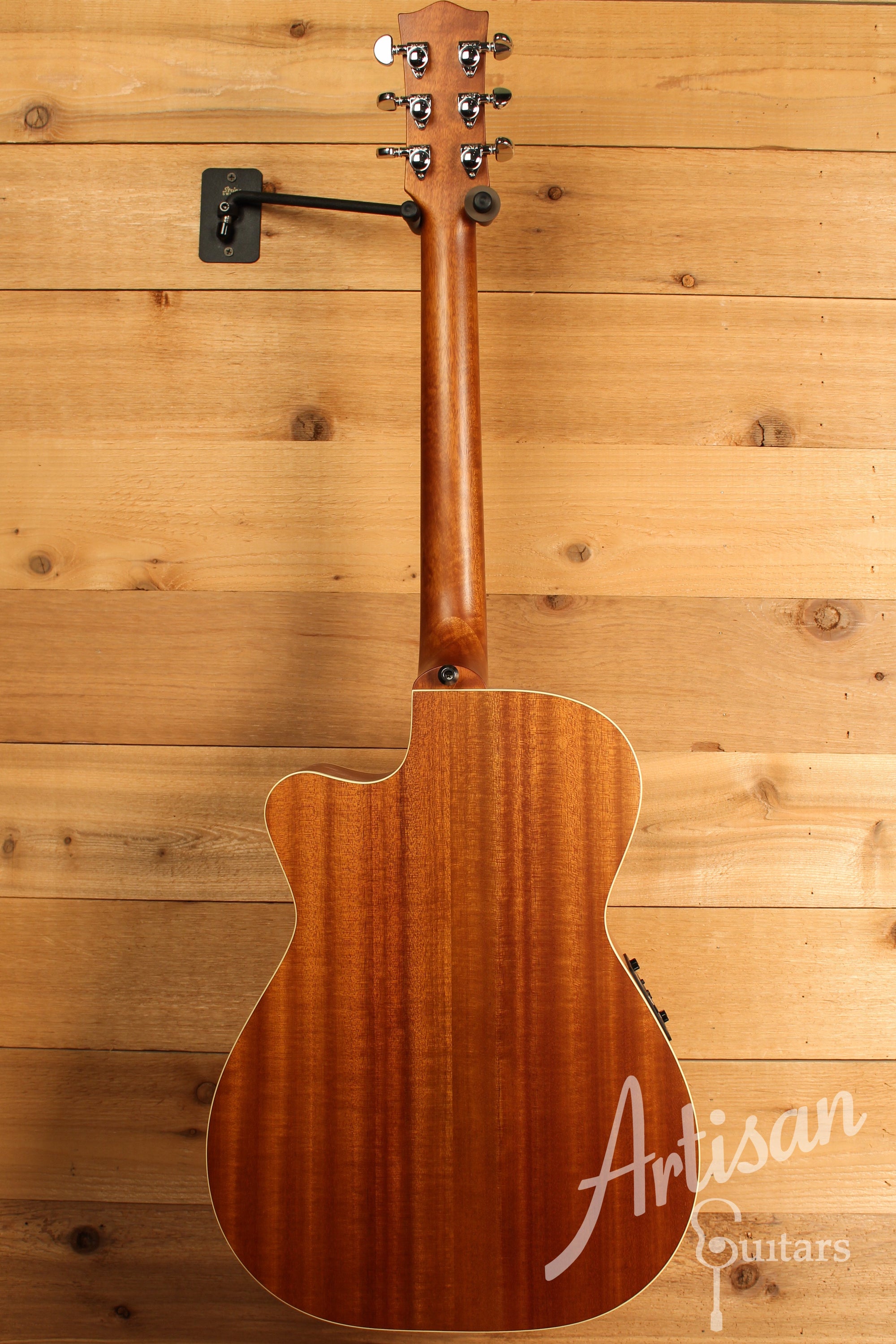 Maton EBG 808C TE Tommy Emmanuel Signature Guitar Cutaway ID-12221 - Artisan Guitars