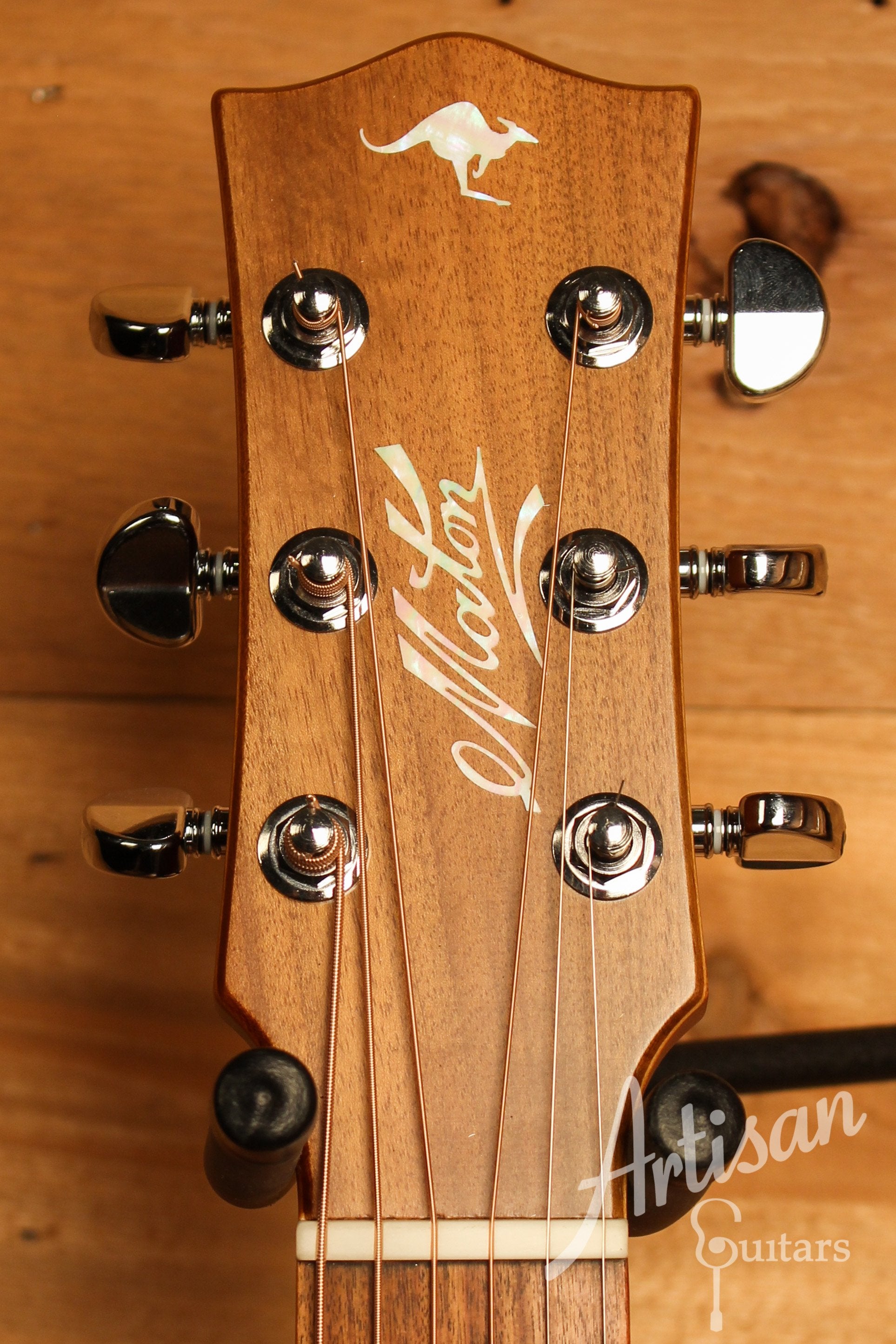 Maton EBG 808C TE Tommy Emmanuel Signature Guitar Cutaway ID-12221 - Artisan Guitars