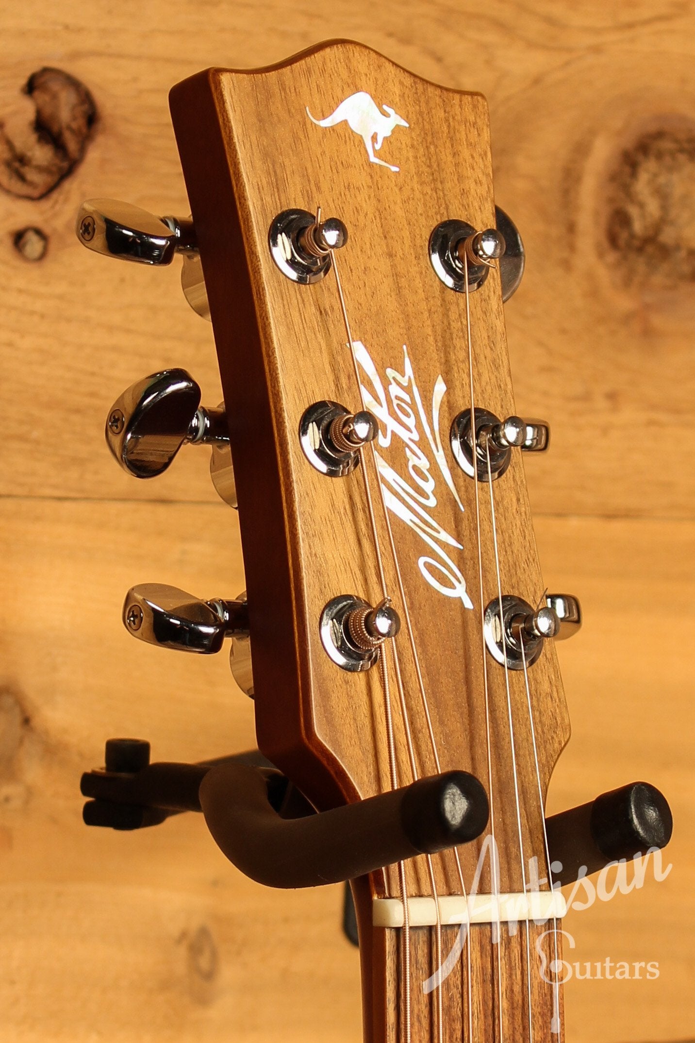 Maton EBG 808C TE Tommy Emmanuel Signature Guitar Cutaway ID-12221 - Artisan Guitars