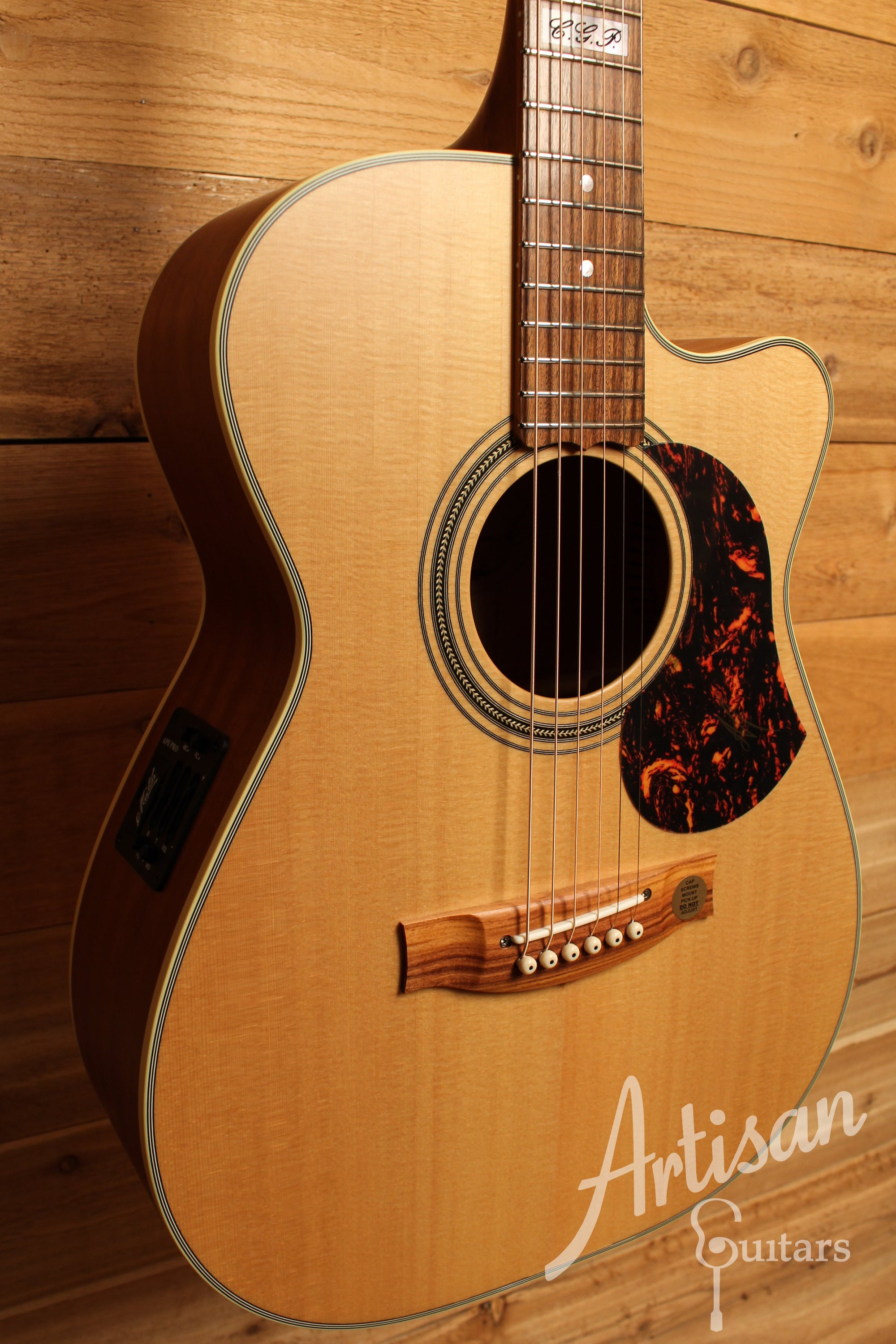 Maton EBG 808C TE Tommy Emmanuel Signature Guitar Cutaway ID-12221 - Artisan Guitars