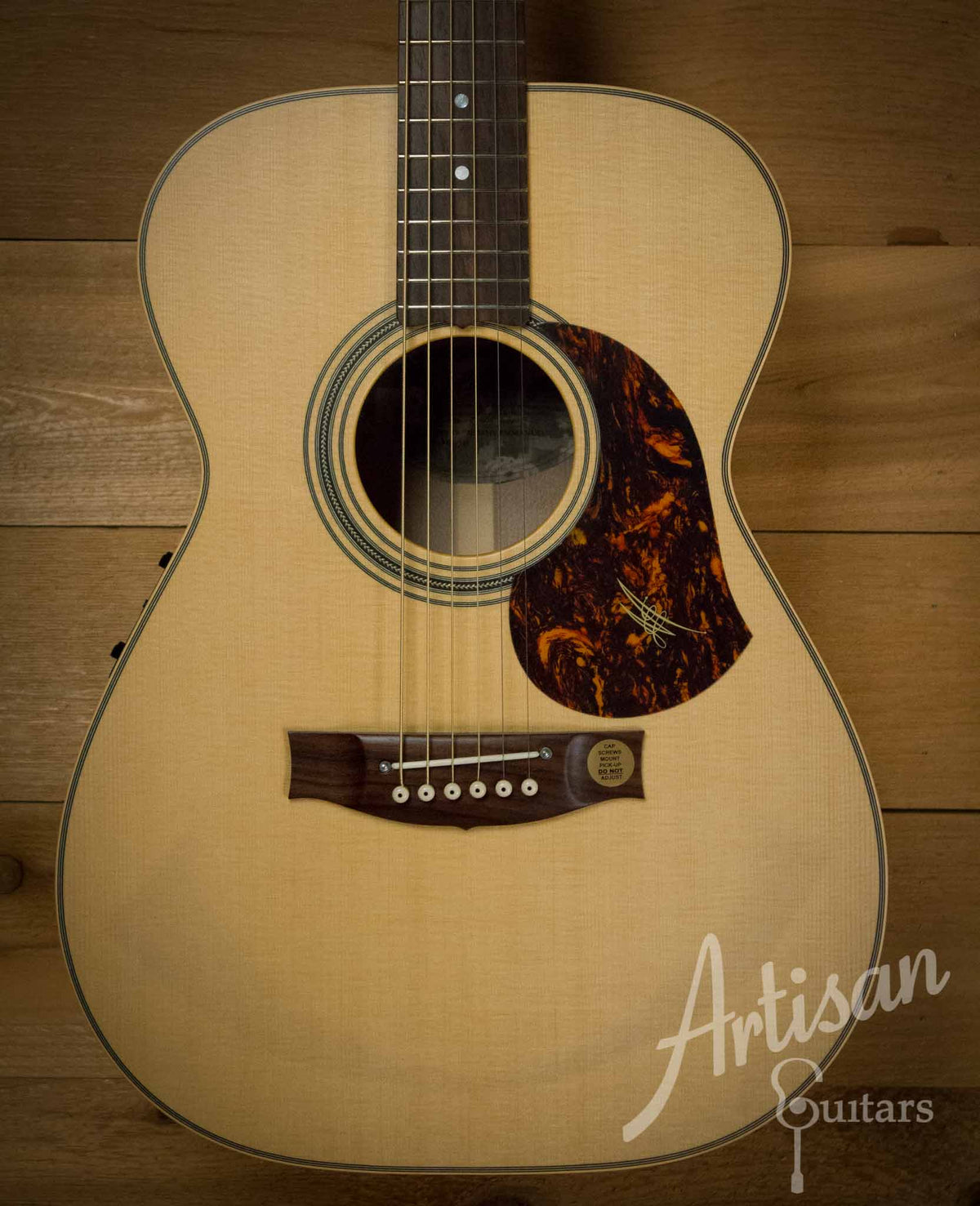 Pre-Owned 2014 Maton EBG808TE Tommy Emmanuel Signature Sitka and Queensland Maple ID-10341 - Artisan Guitars