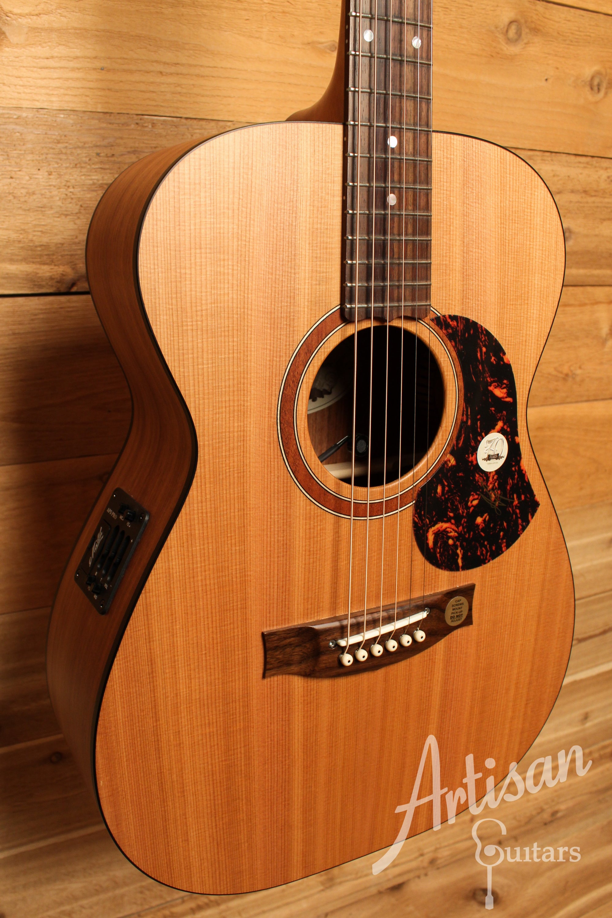 Maton SRS808 Guitar Western Red Cedar and Solid Blackwood ID-12222 - Artisan Guitars