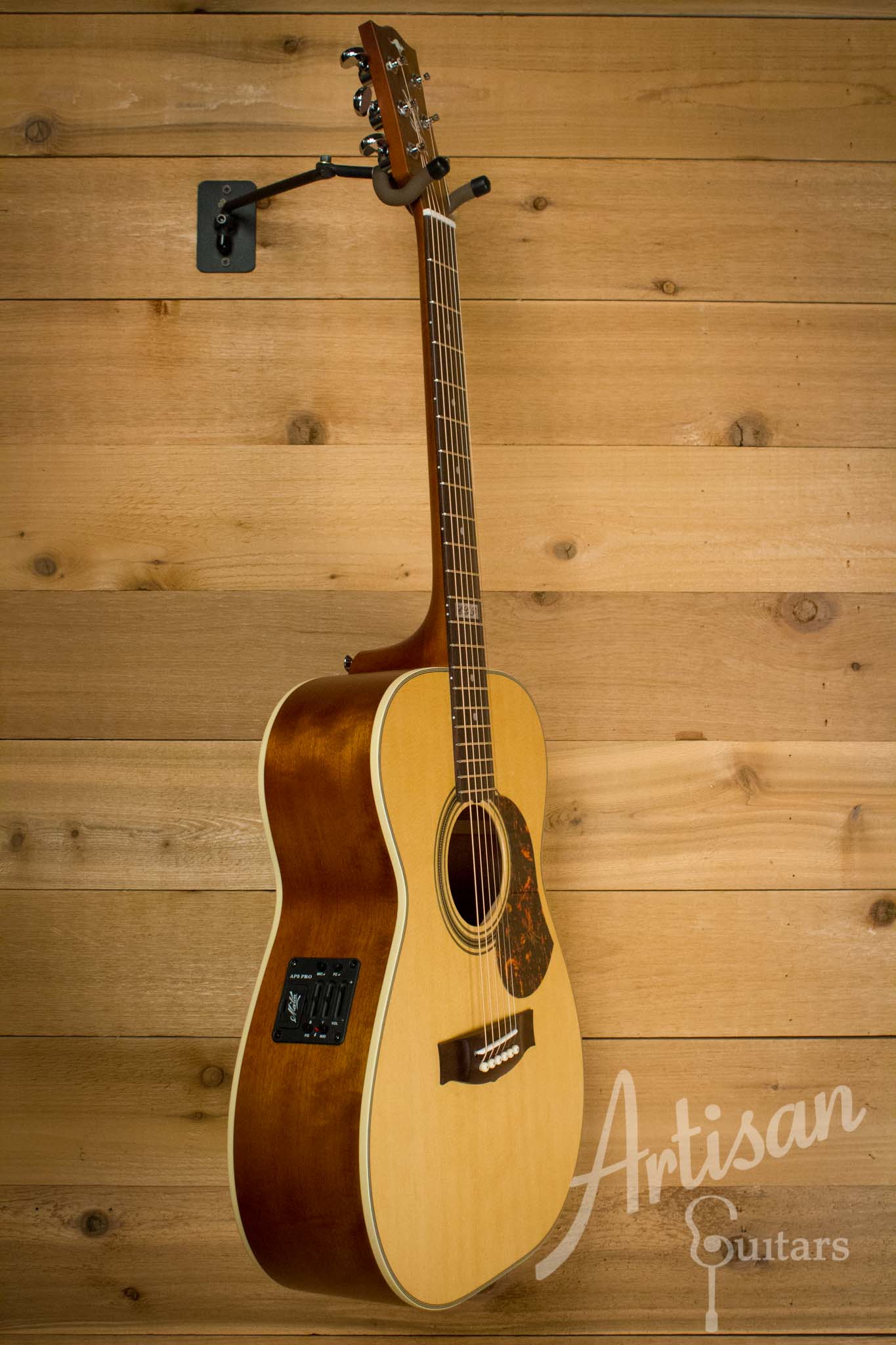 Maton EBG 808 TE Tommy Emmanuel Signature Guitar ID-10383 - Artisan Guitars