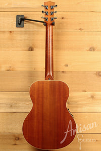 Maton EMTE Tommy Emmanuel Signature Mini Guitar Sitka Spuce and Queensland Maple ID-11570 - Artisan Guitars