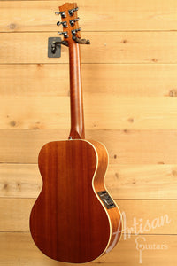 Maton EMTE Tommy Emmanuel Signature Mini Guitar Sitka Spuce and Queensland Maple ID-11570 - Artisan Guitars