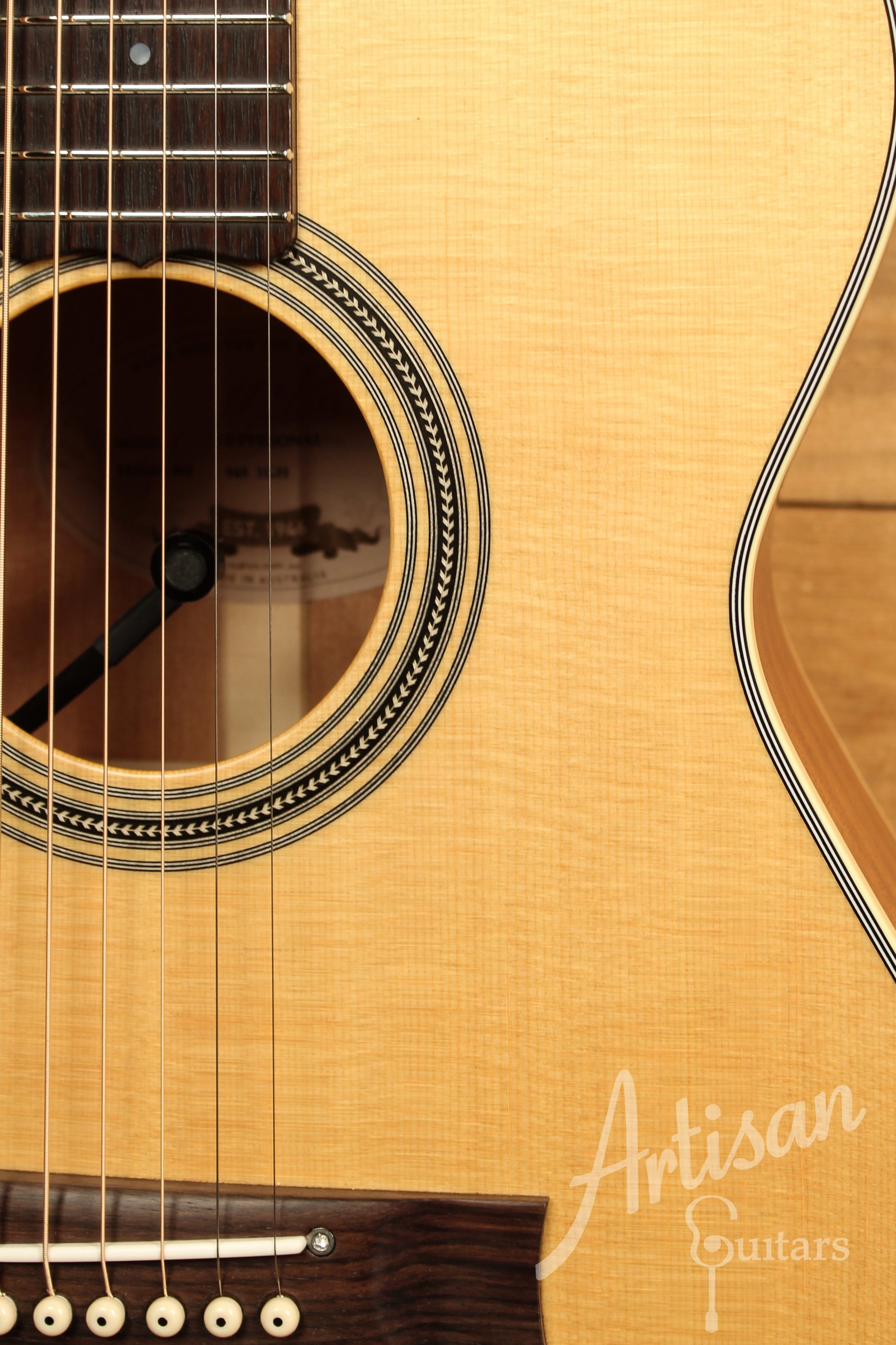 Maton T.E Personal Guitar Sitka Spruce and AAA"Bees Wings" Queensland Maple ID-11722 - Artisan Guitars
