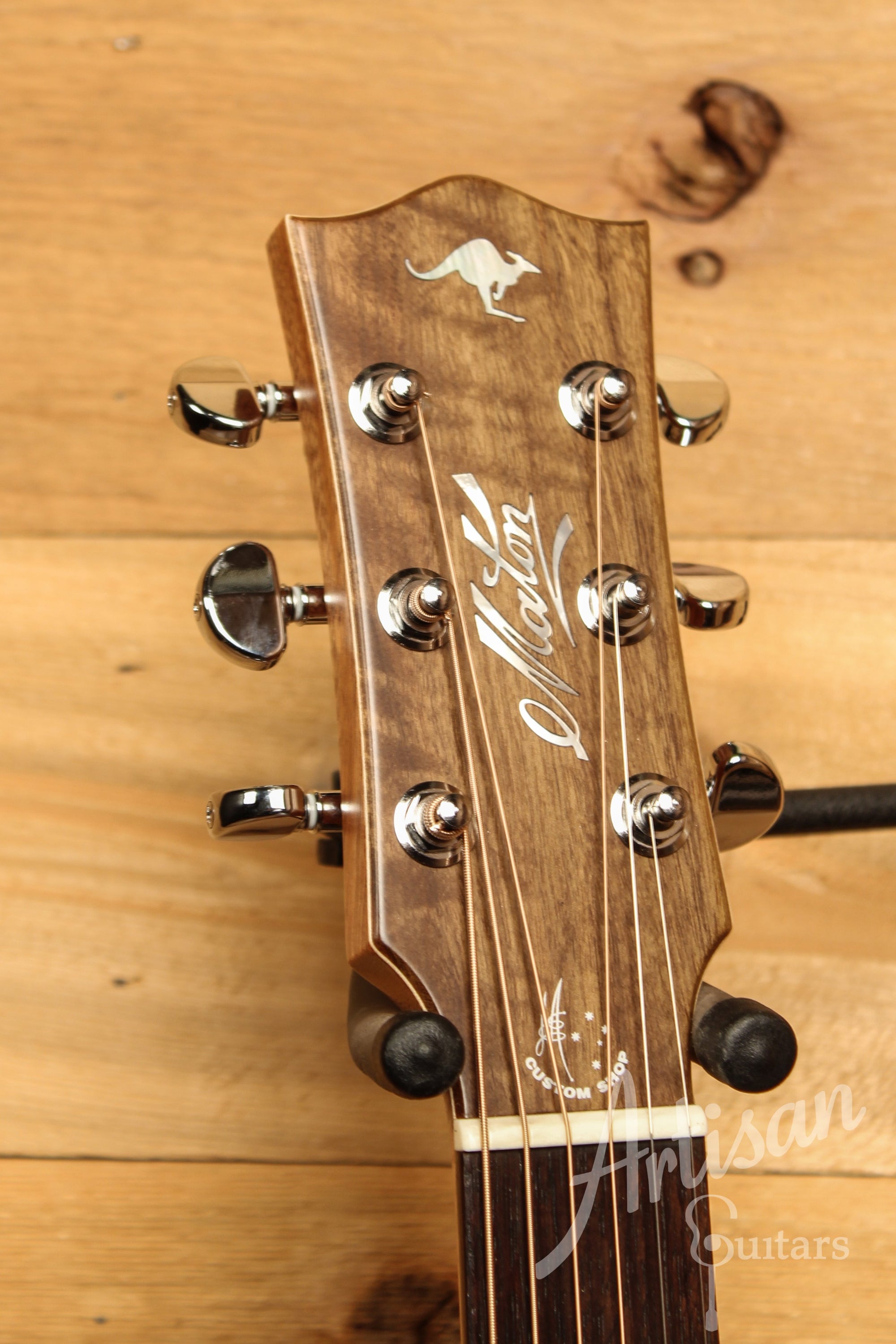 Maton T.E Personal Guitar Sitka Spruce and AAA"Bees Wings" Queensland Maple ID-11722 - Artisan Guitars