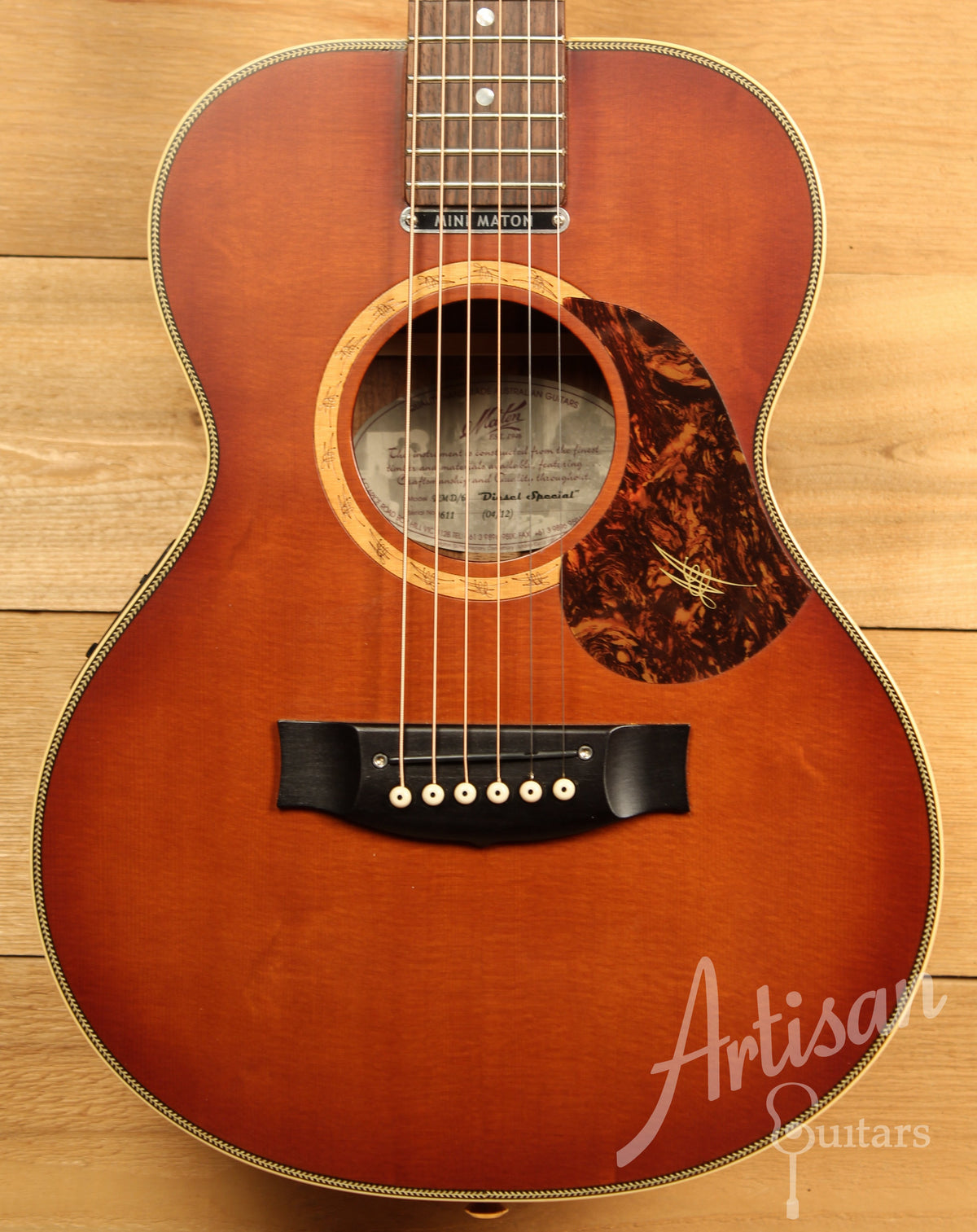 Maton EMD6 Mini Maton Diesel Sitka with Blackwood and Vintage Amber Sunburst Pre-Owned 2012 ID-11728 - Artisan Guitars