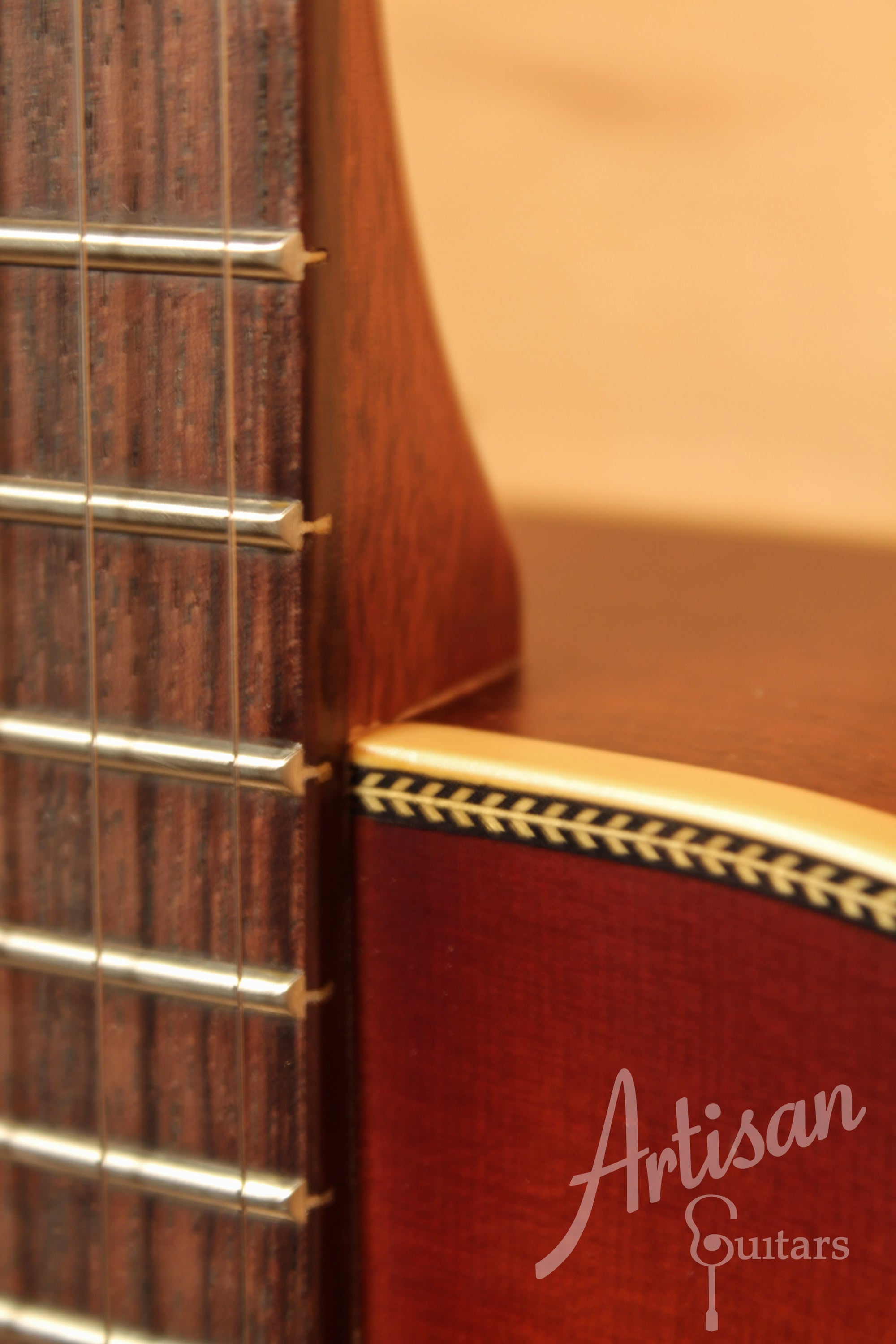 Maton EMD6 Mini Maton Diesel Sitka with Blackwood and Vintage Amber Sunburst Pre-Owned 2012 ID-11728 - Artisan Guitars