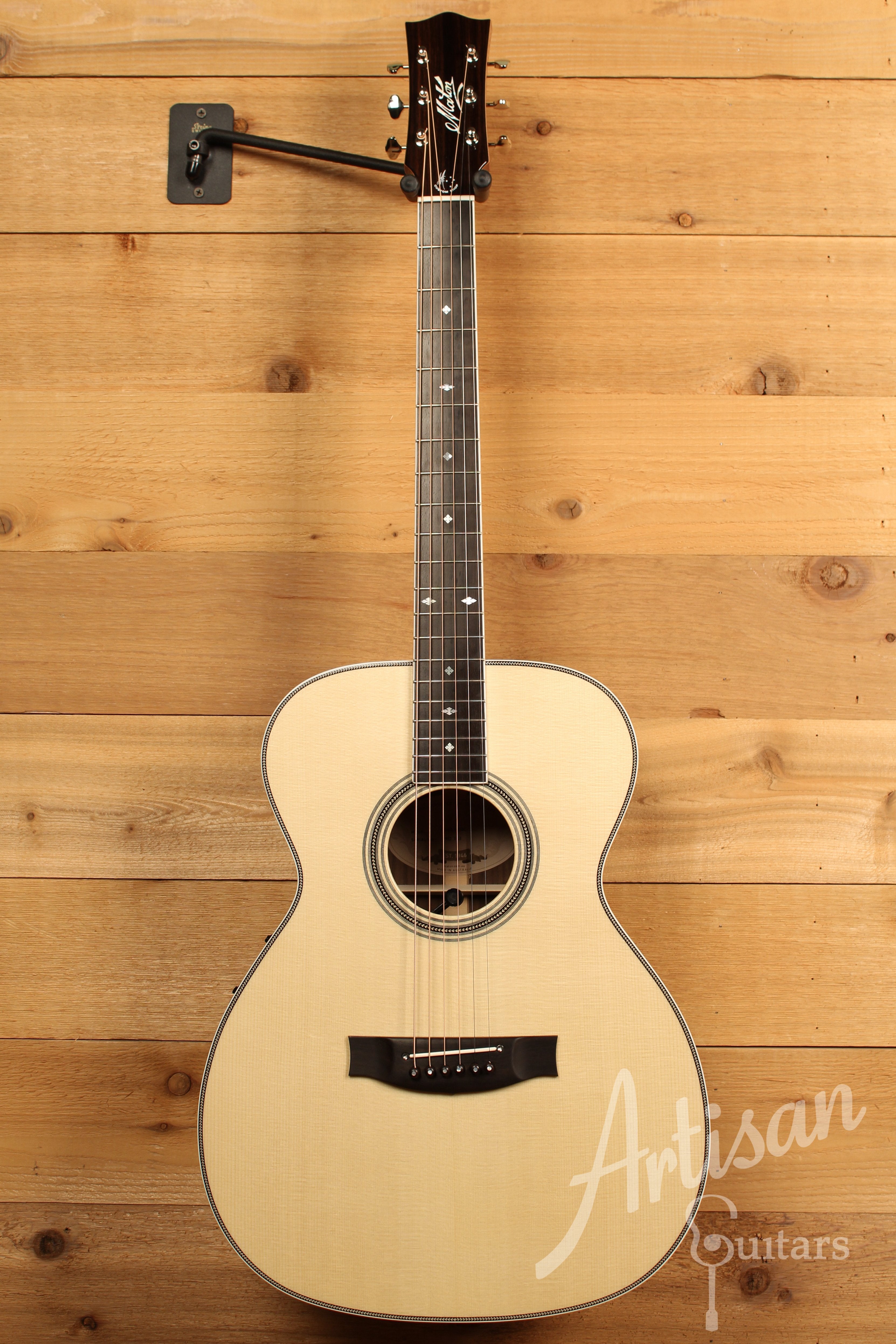 Maton Custom Shop Classic Guitar with European Spruce and Indian Rosewood ID-11740 - Artisan Guitars
