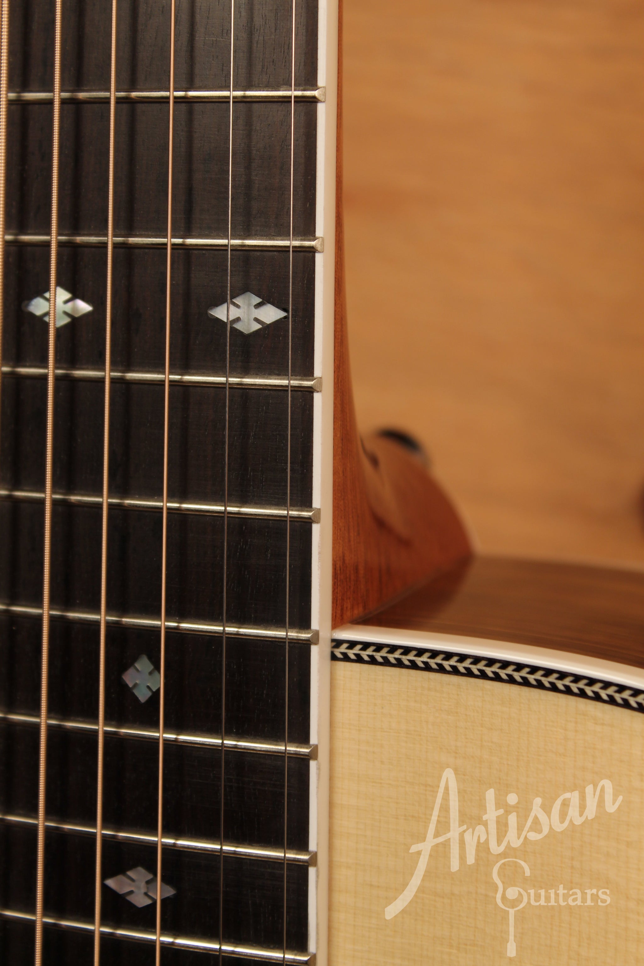 Maton Custom Shop Classic Guitar with European Spruce and Indian Rosewood ID-11740 - Artisan Guitars