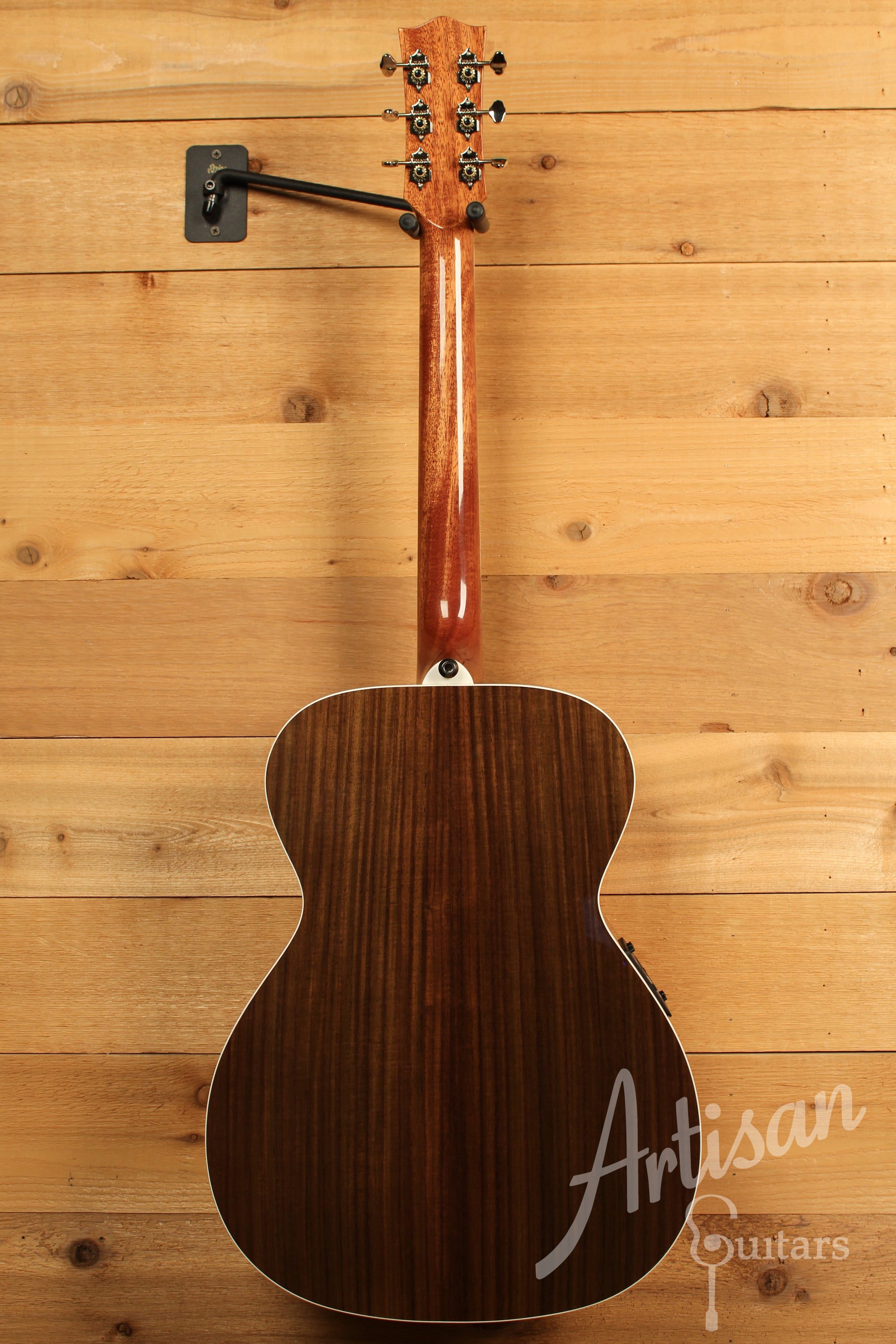 Maton Custom Shop Classic Guitar with European Spruce and Indian Rosewood ID-11740 - Artisan Guitars