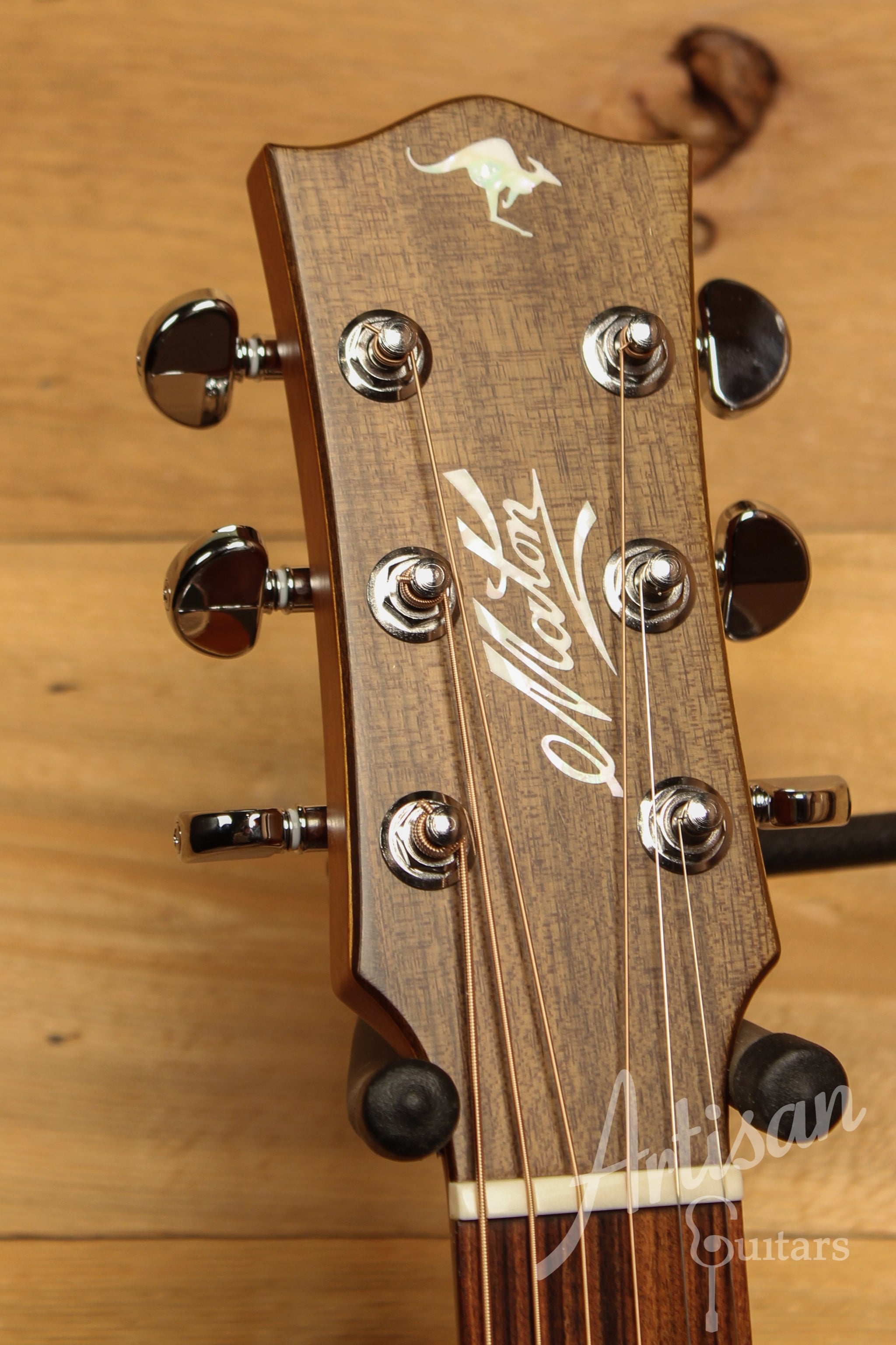 Maton EBG 808 TE Tommy Emmanuel Signature Guitar ID-11754 - Artisan Guitars