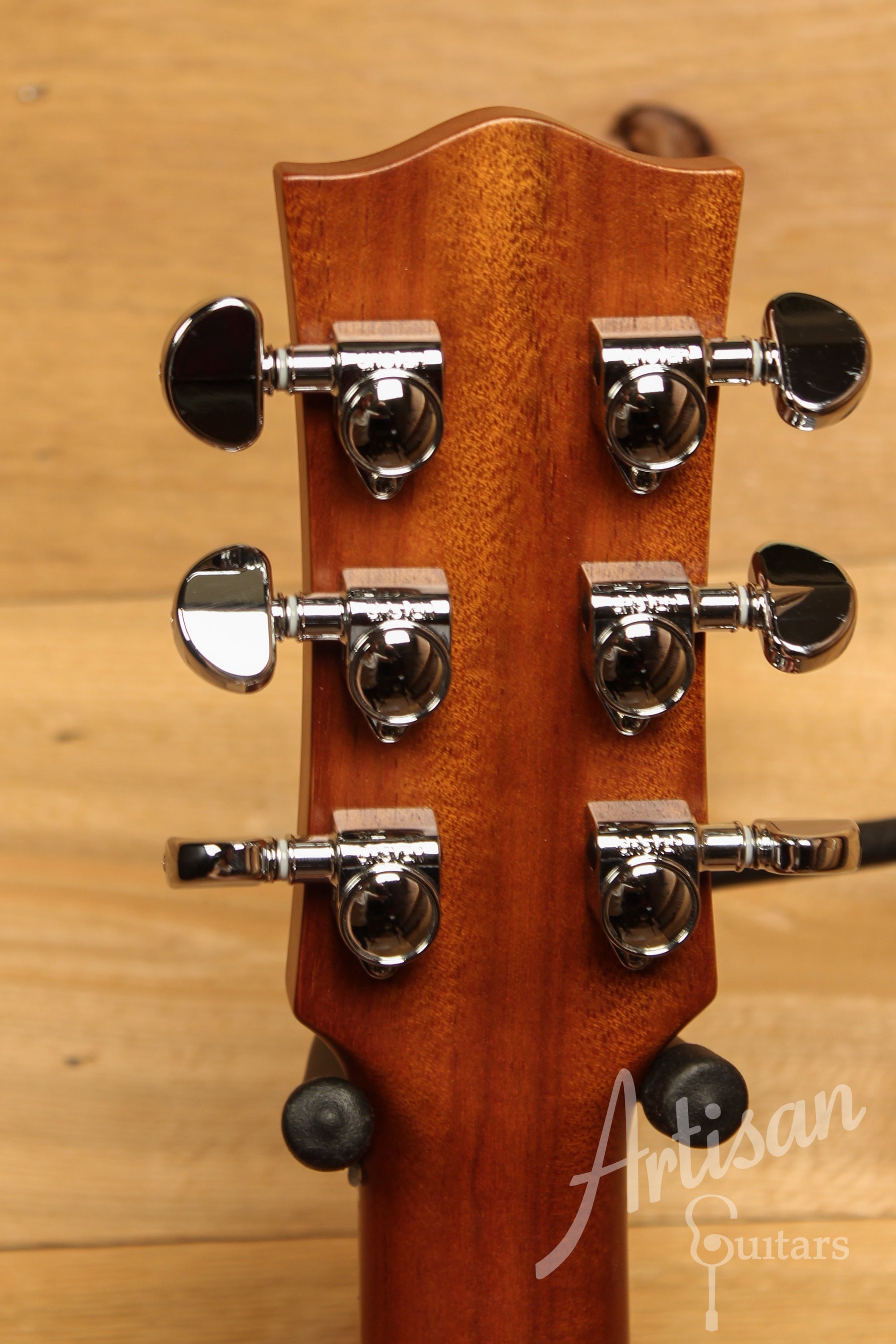 Maton EBG 808 TE Tommy Emmanuel Signature Guitar ID-11754 - Artisan Guitars