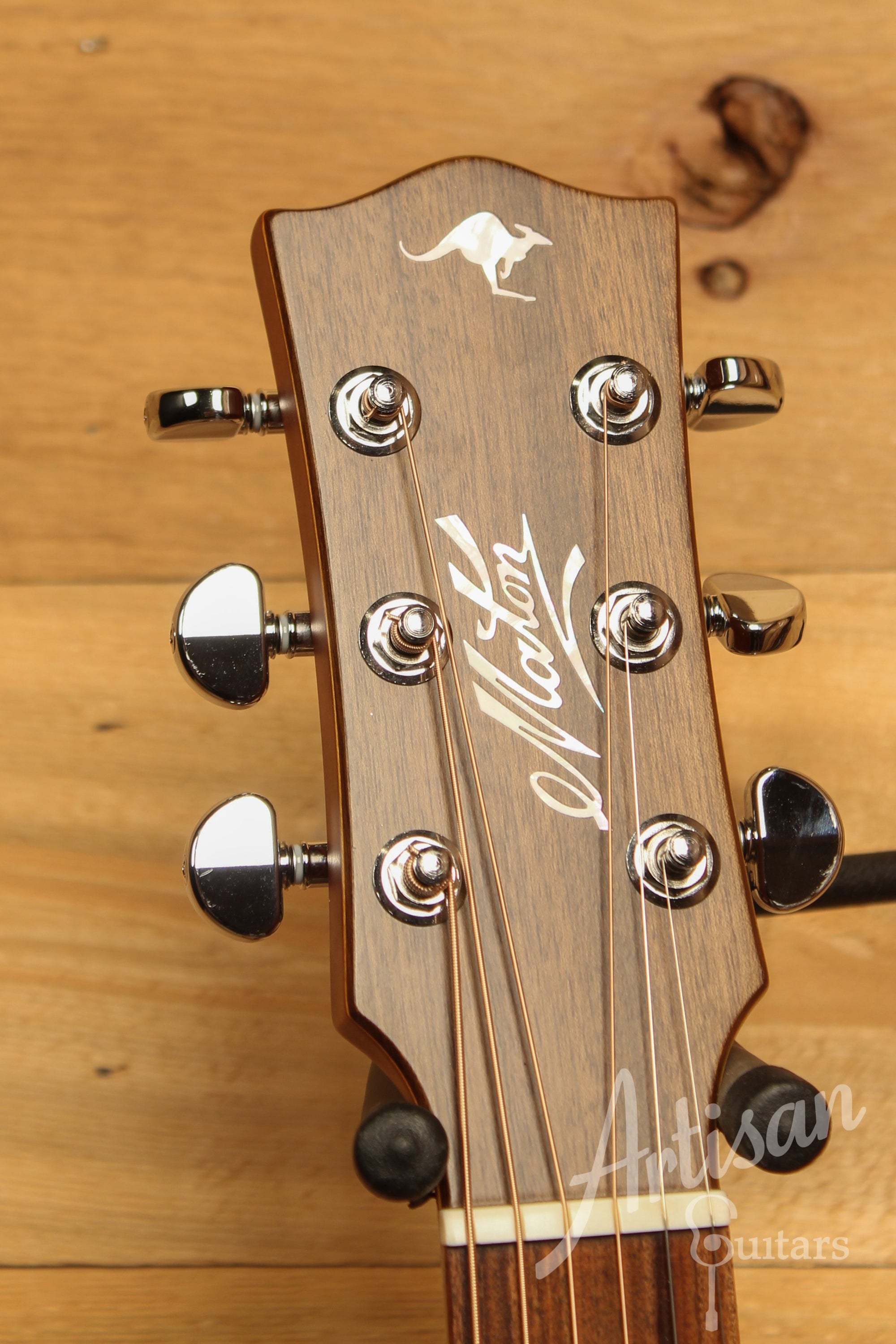 Maton EBG 808 TE Tommy Emmanuel Signature Guitar ID-11755 - Artisan Guitars