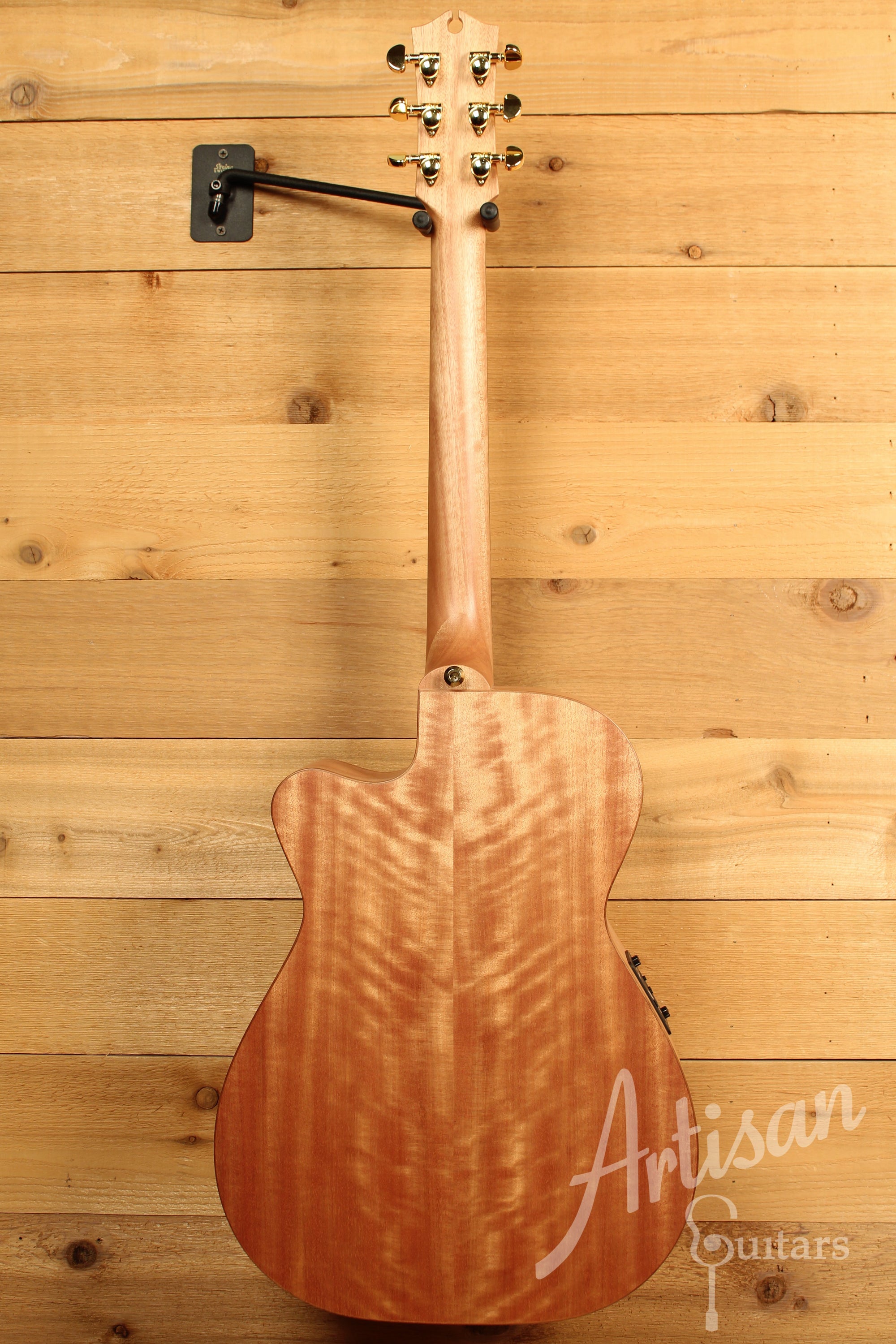 Maton EBG 808C MIC FIX Michael Fix Signature Guitar Sitka and Queensland Maple with Cutaway ID-11759 - Artisan Guitars