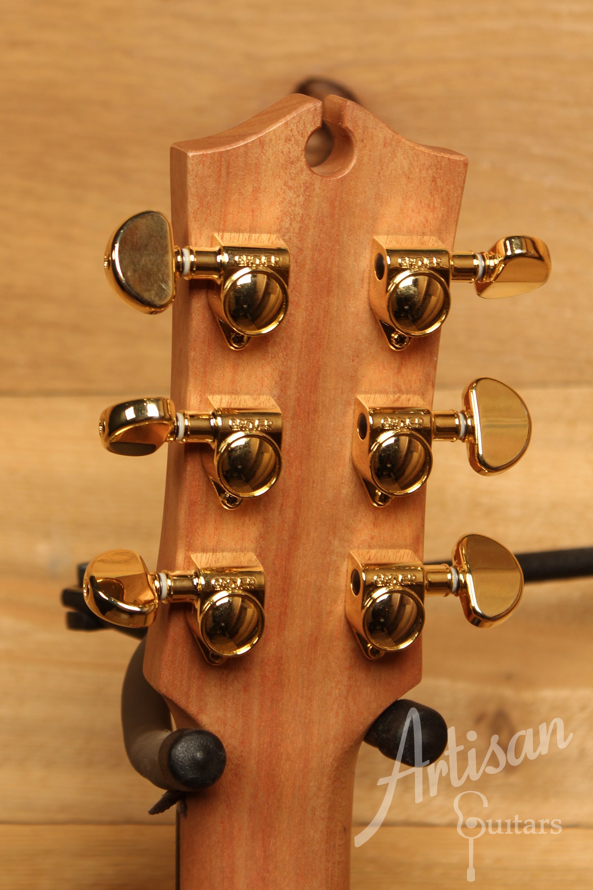 Maton EBG 808C MIC FIX Michael Fix Signature Guitar Sitka and Queensland Maple with Cutaway ID-11759 - Artisan Guitars