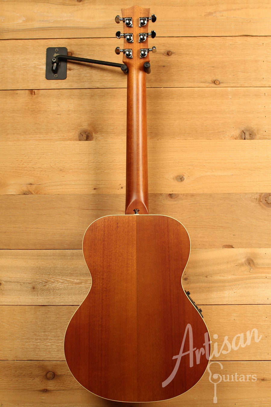 Maton EMTE Tommy Emmanuel Signature Mini Guitar Sitka Spuce and Queensland Maple ID-11761 - Artisan Guitars