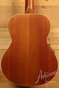 Maton EMTE Tommy Emmanuel Signature Mini Guitar Sitka Spuce and Queensland Maple ID-11761 - Artisan Guitars