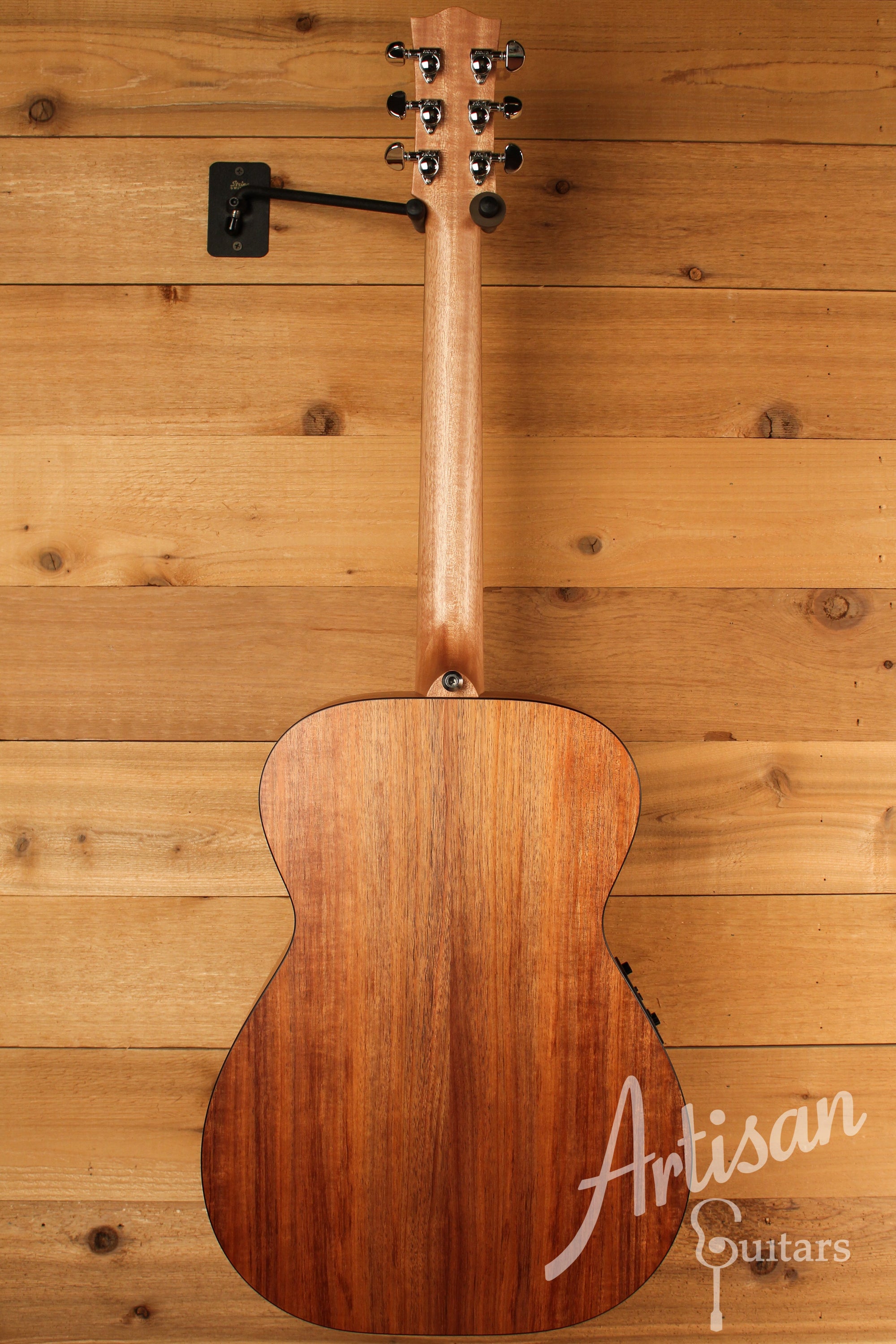 Maton EBW808 Guitar w/ Blackwood Top, Back & Sides w/ AP5 Pro Pickup System ID-12563 - Artisan Guitars