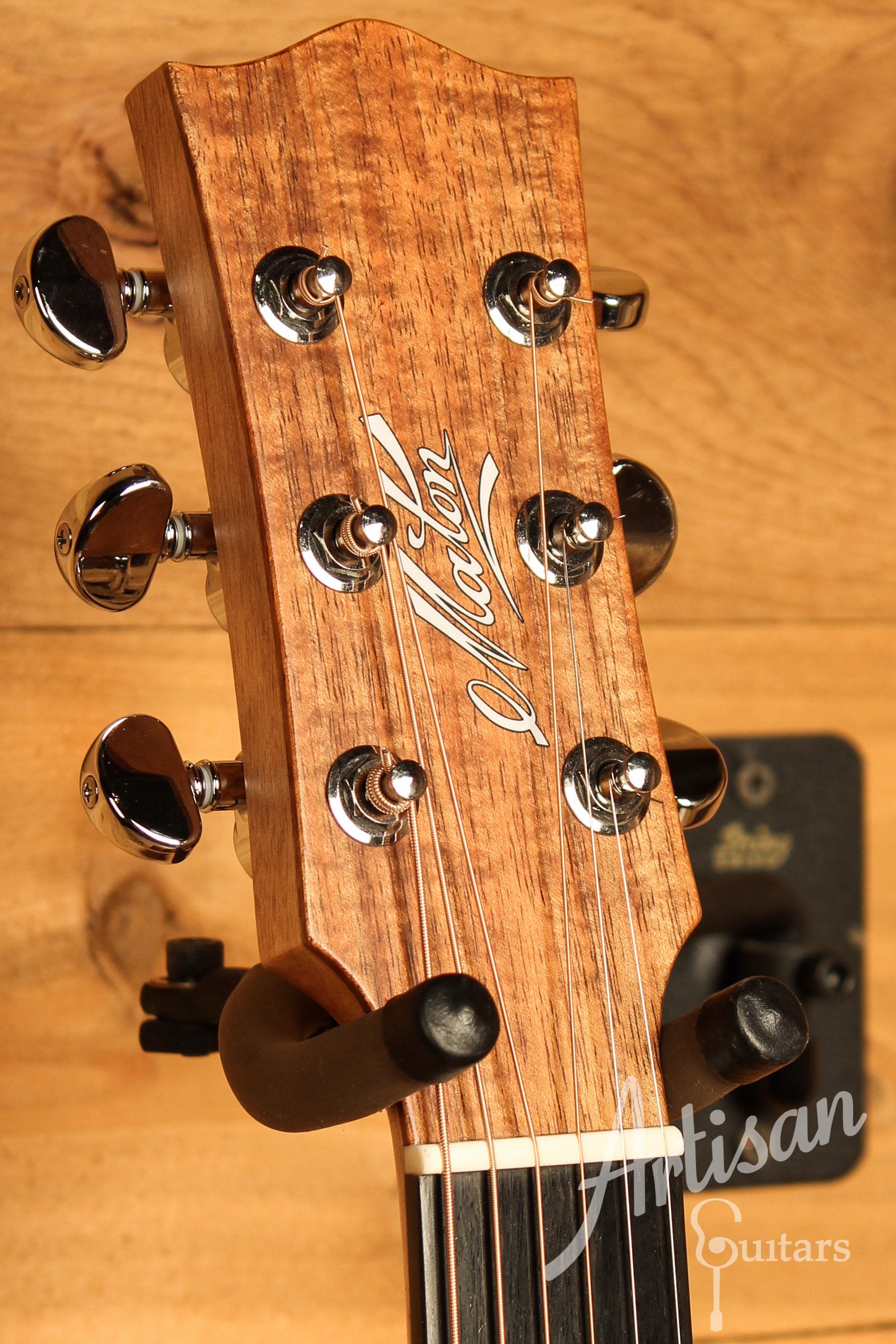 Maton EBW808 Guitar w/ Blackwood Top, Back & Sides w/ AP5 Pro Pickup System ID-12563 - Artisan Guitars