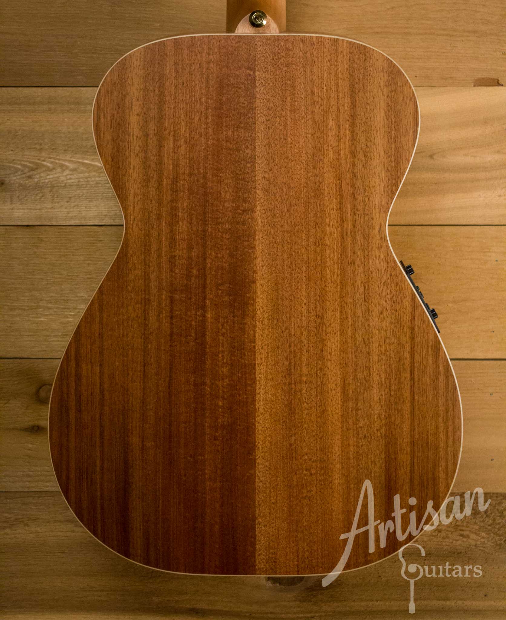Maton EBG808 Artist Series Sitka Spruce and Blackwood ID-10543 - Artisan Guitars