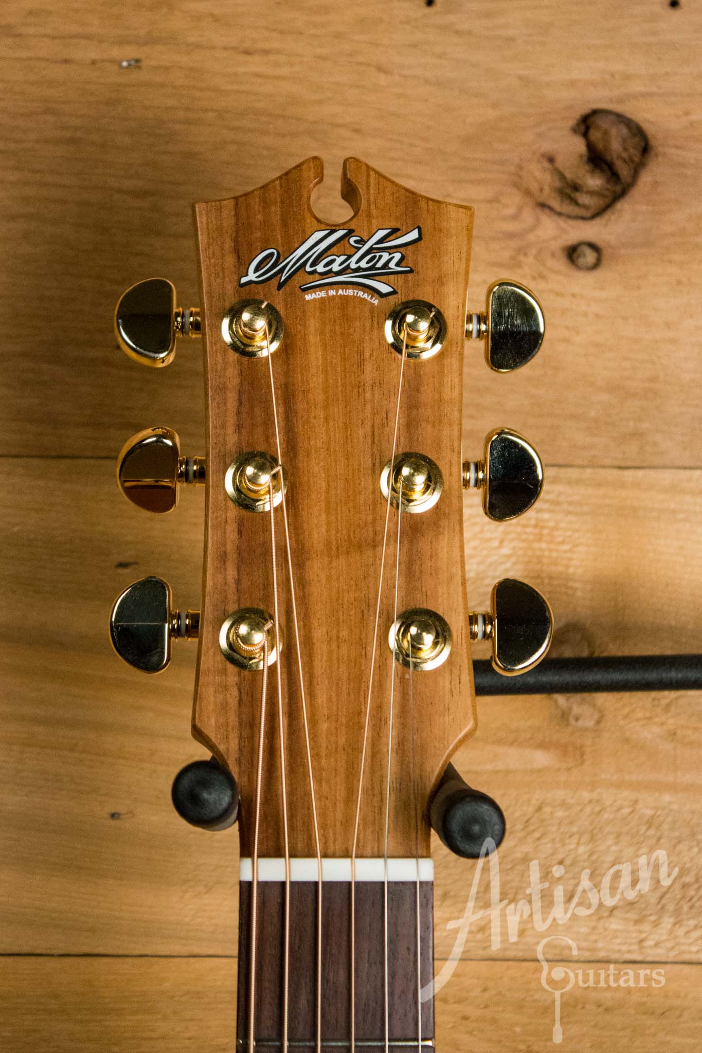 Maton EBG808 Artist Series Sitka Spruce and Blackwood ID-10543 - Artisan Guitars