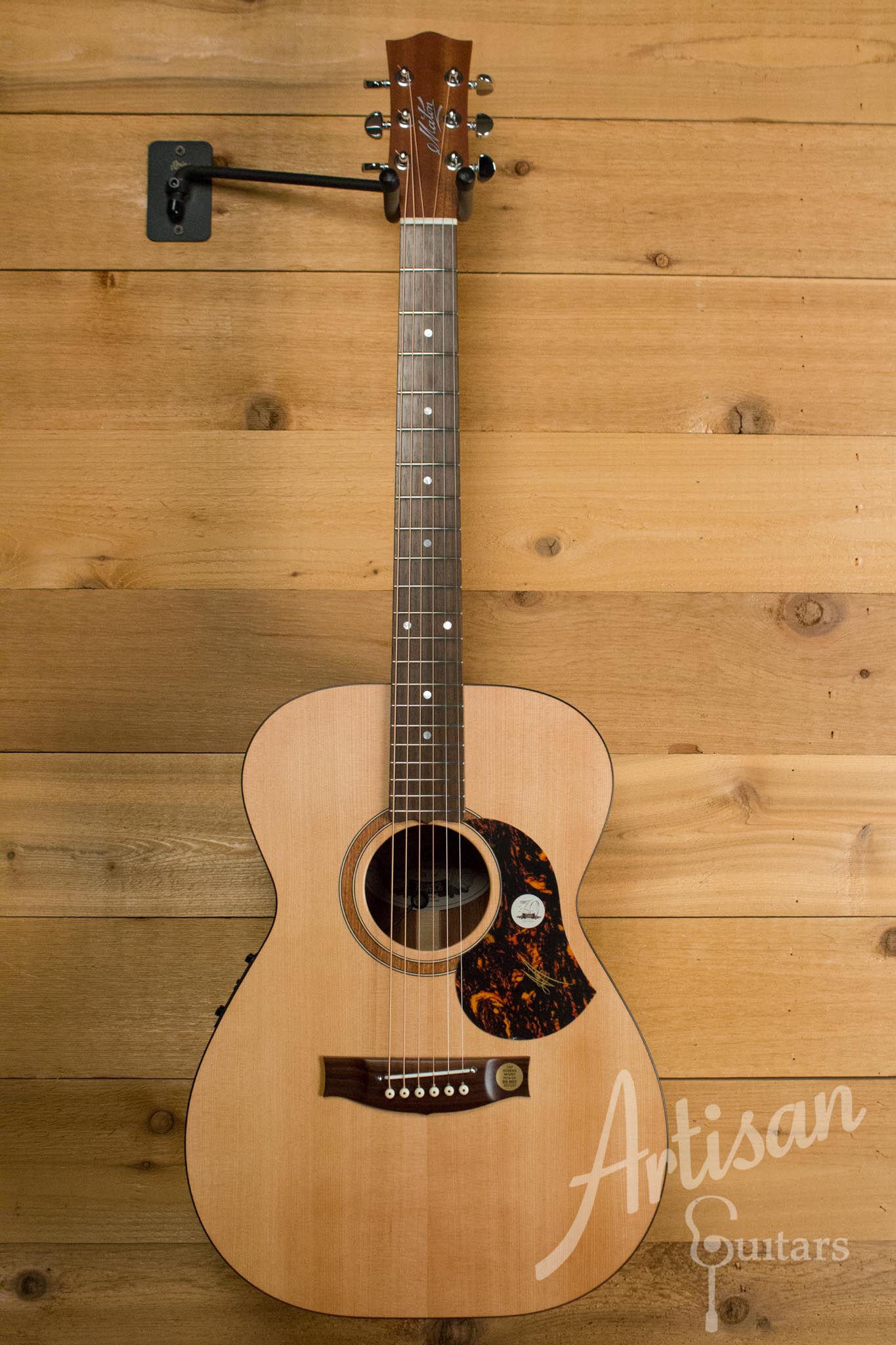 Maton SRS808 Guitar Western Red Cedar and Solid Blackwood  ID-10546 - Artisan Guitars