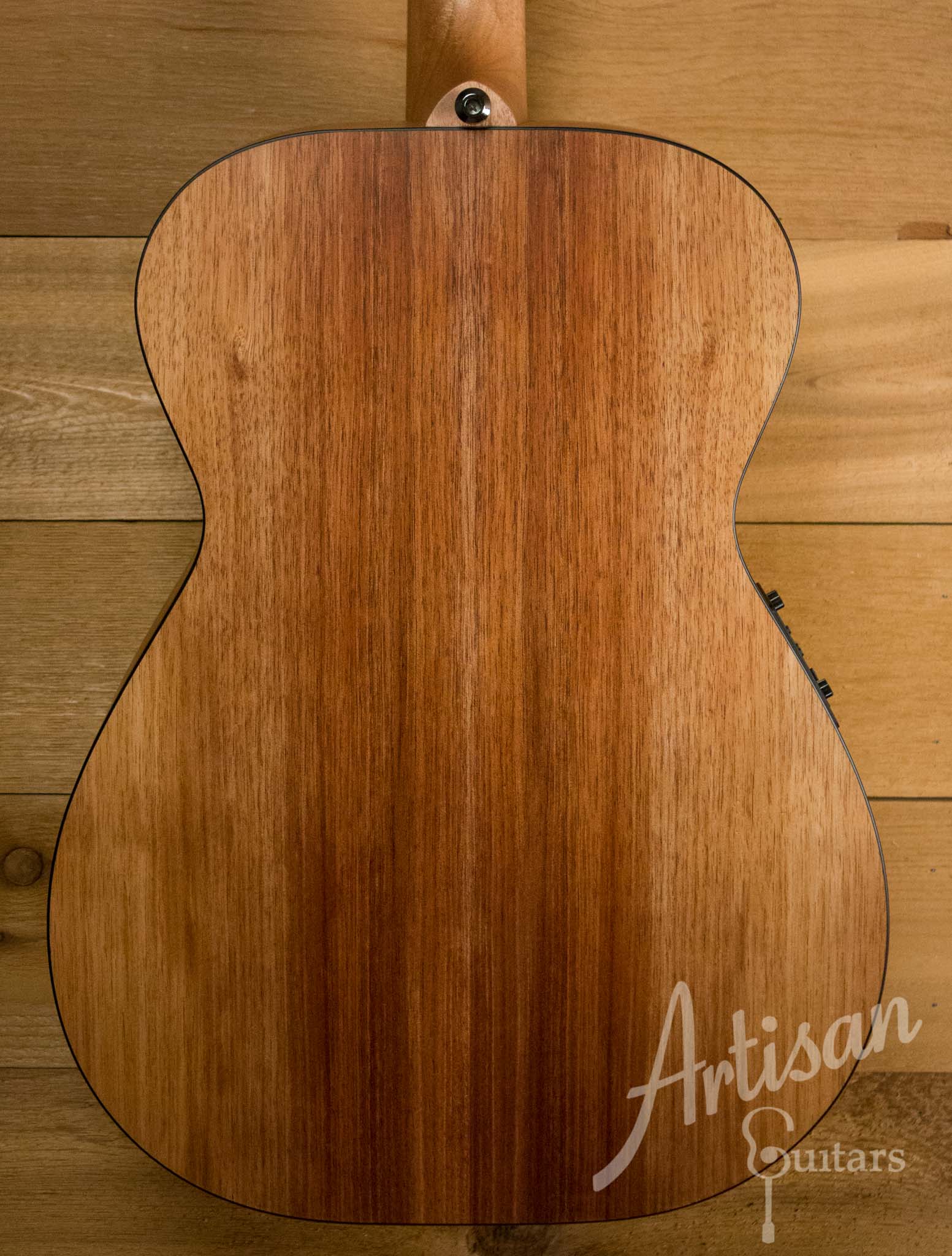 Maton SRS808 Guitar Western Red Cedar and Solid Blackwood  ID-10546 - Artisan Guitars