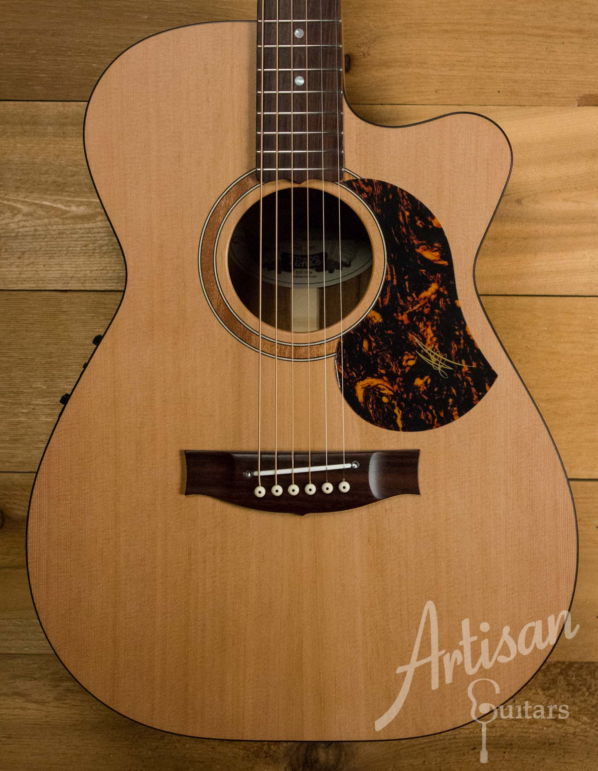 Maton SRS808C Guitar Western Red Cedar and Solid Blackwood Cutaway ID-10547 - Artisan Guitars