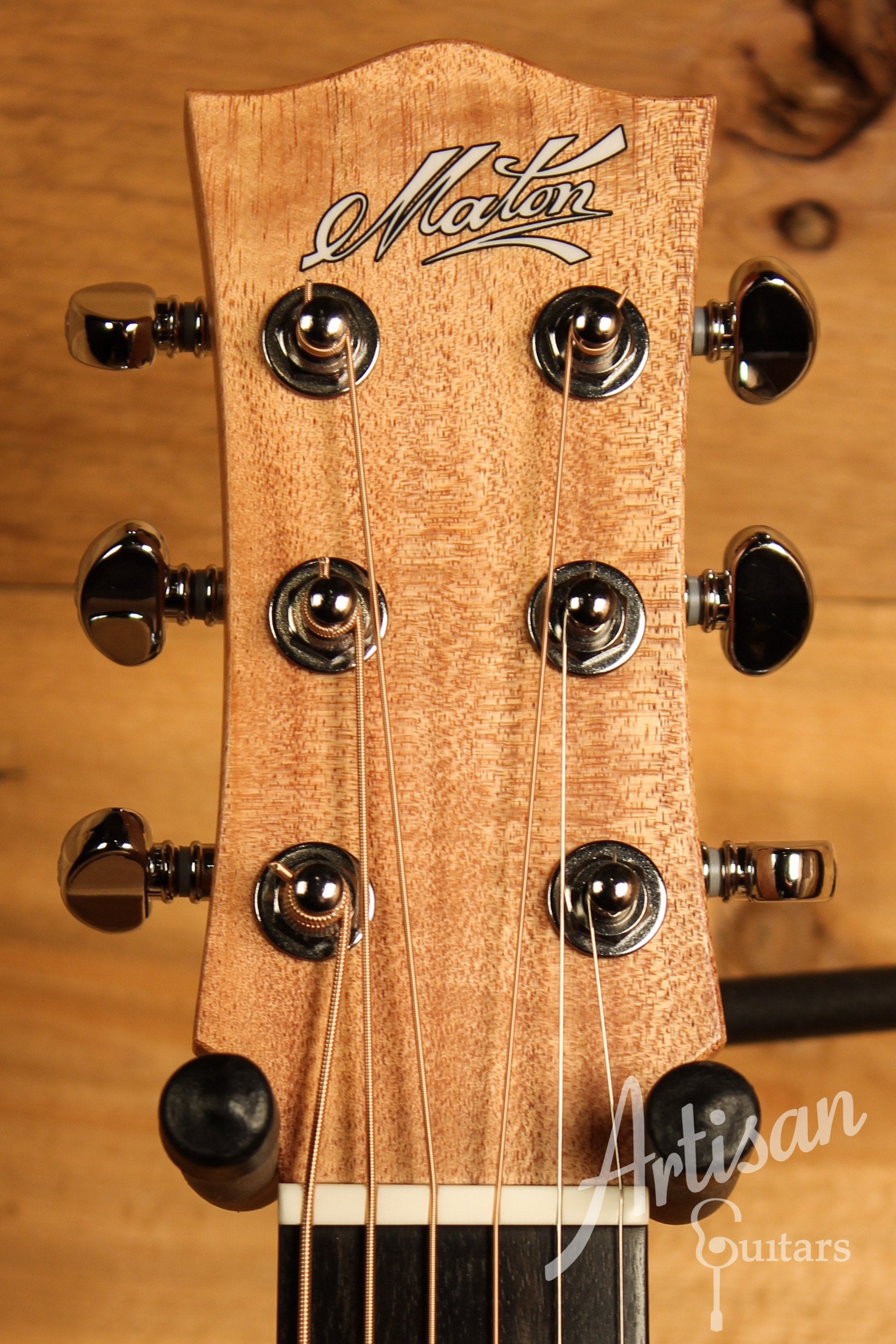 Maton EMBW6 Mini Guitar w/ Blackwood Top, Back & Sides and AP5 Pro Pickup System ID-12304 - Artisan Guitars
