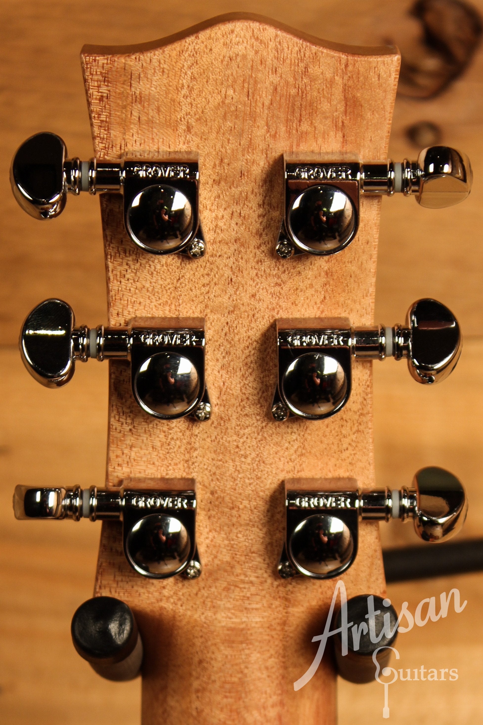 Maton EMBW6 Mini Guitar w/ Blackwood Top, Back & Sides and AP5 Pro Pickup System ID-12304 - Artisan Guitars