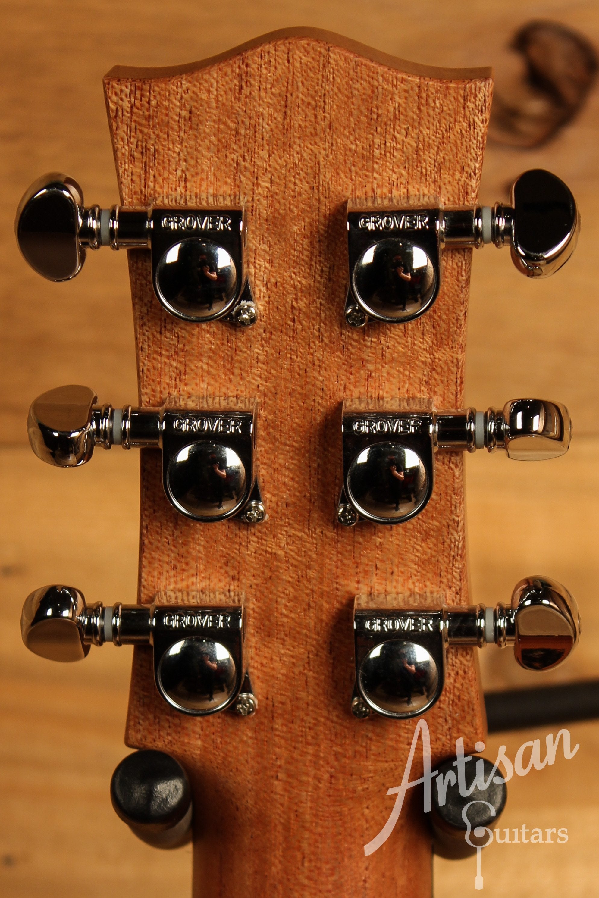 Maton EMBW6 Mini Guitar w/ Blackwood Top, Back & Sides and AP5 Pro Pickup System ID-12305 - Artisan Guitars