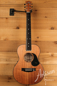 Maton EMBW6 Mini Guitar w/ Blackwood Top, Back & Sides and AP5 Pro Pickup System ID-12307 - Artisan Guitars