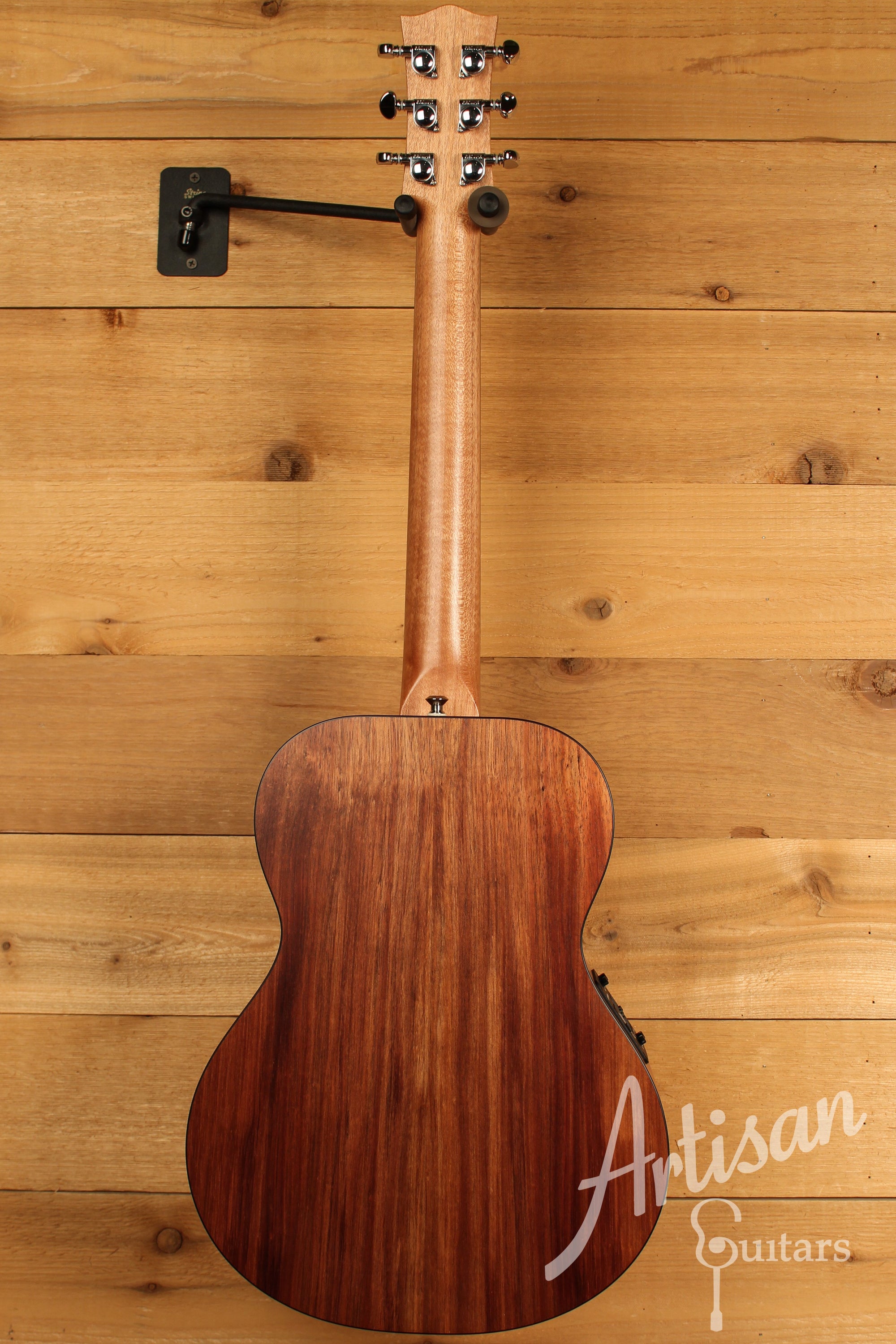 Maton EMBW6 Mini Guitar w/ Blackwood Top, Back & Sides and AP5 Pro Pickup System ID-12307 - Artisan Guitars